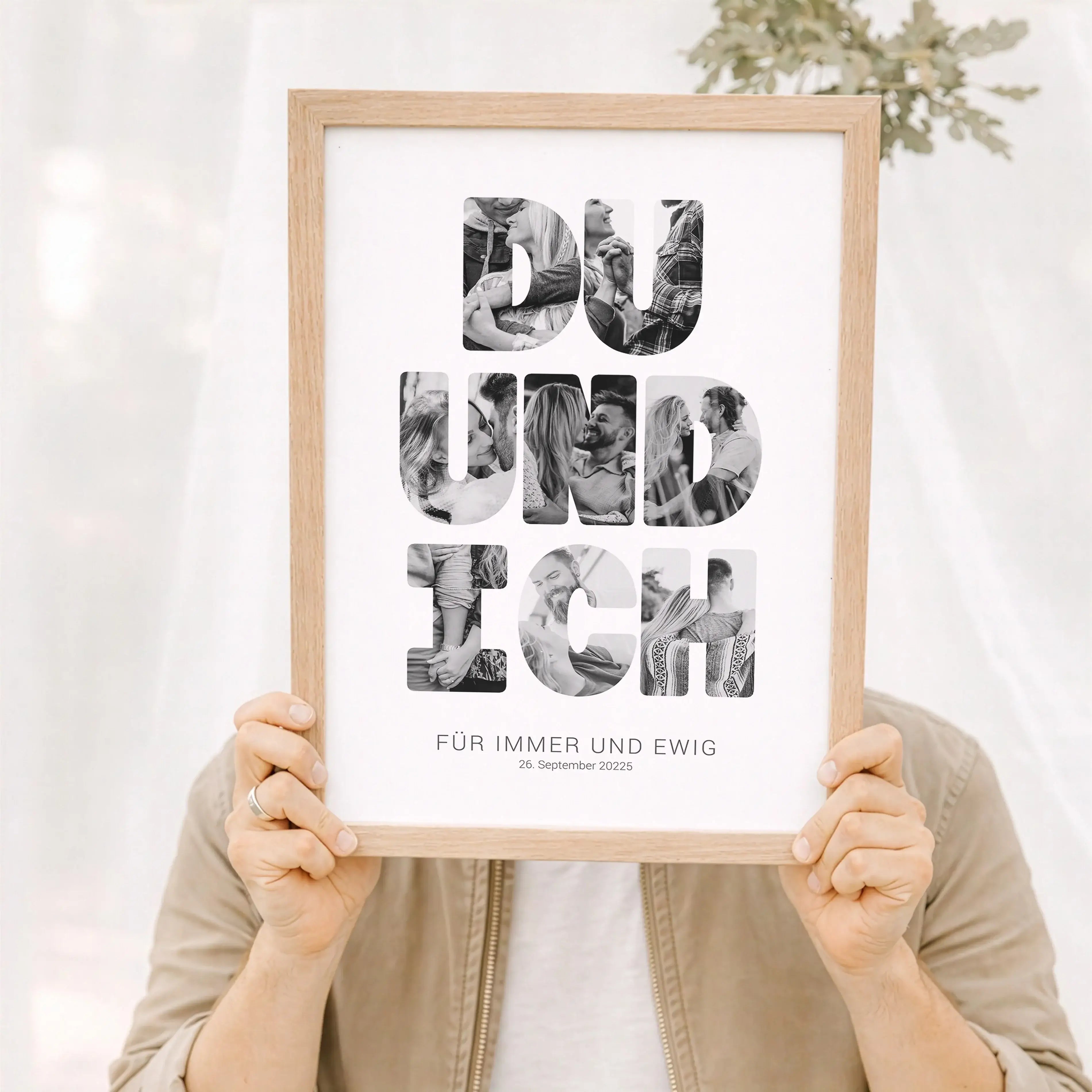 Foto Poster Du und ich-Personalisiertes Poster-famprints-Das Foto Poster Du und ich von famprints verwandelt eure gemeinsamen Momente in ein persönliches Design, das mehr sagt als tausend Worte. In den markanten Buchstaben werden eure Lieblingsfotos platz