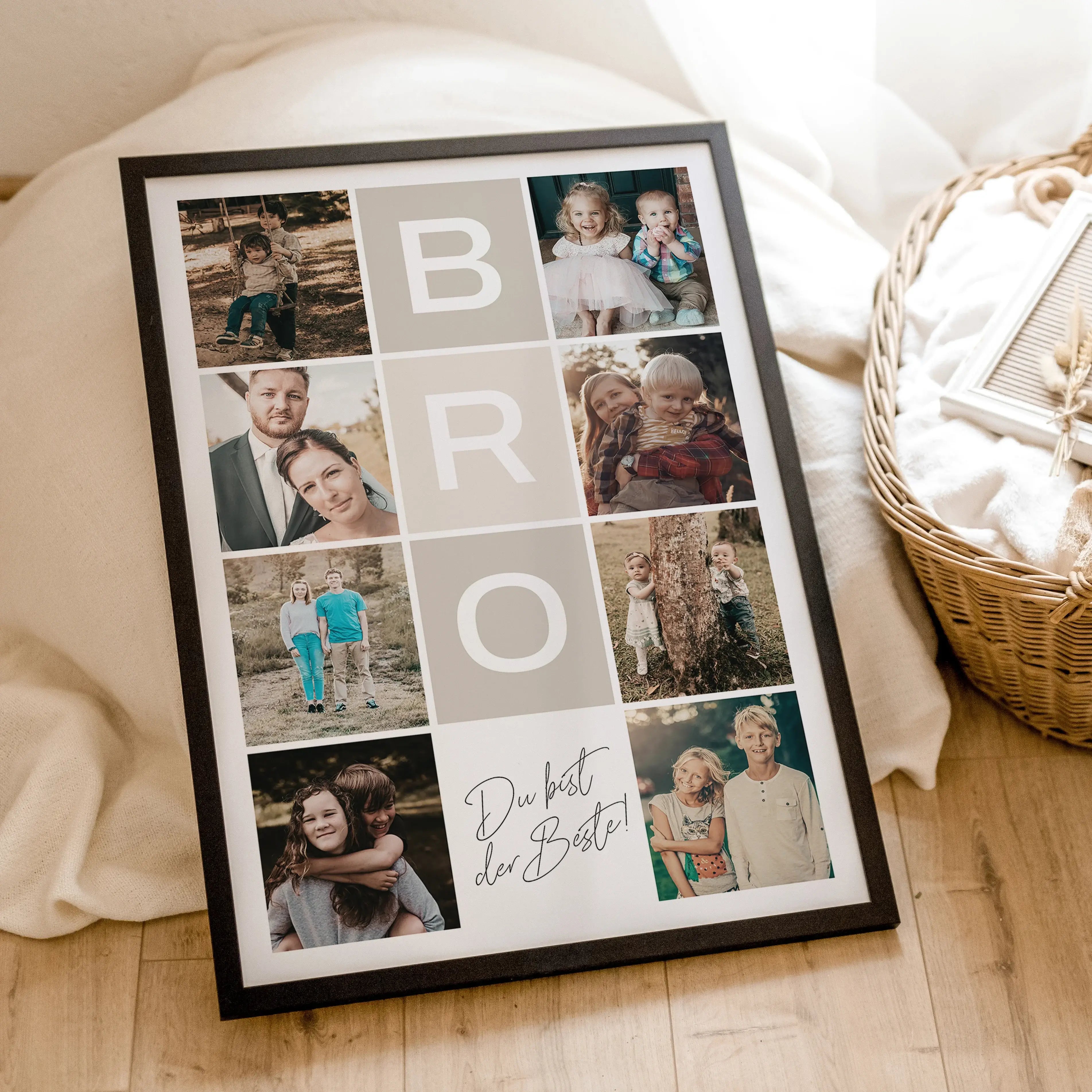 Bro Fotocollage - Personalisiertes Poster - famprints - Suchst du nach einem einzigartigen Geschenk für deinen Bruder? Die Bro Fotocollage ist die perfekte Wahl! Dieses personalisierte Poster kannst du mit bis zu 8 Fotos gestalten und so eure schönsten ge
