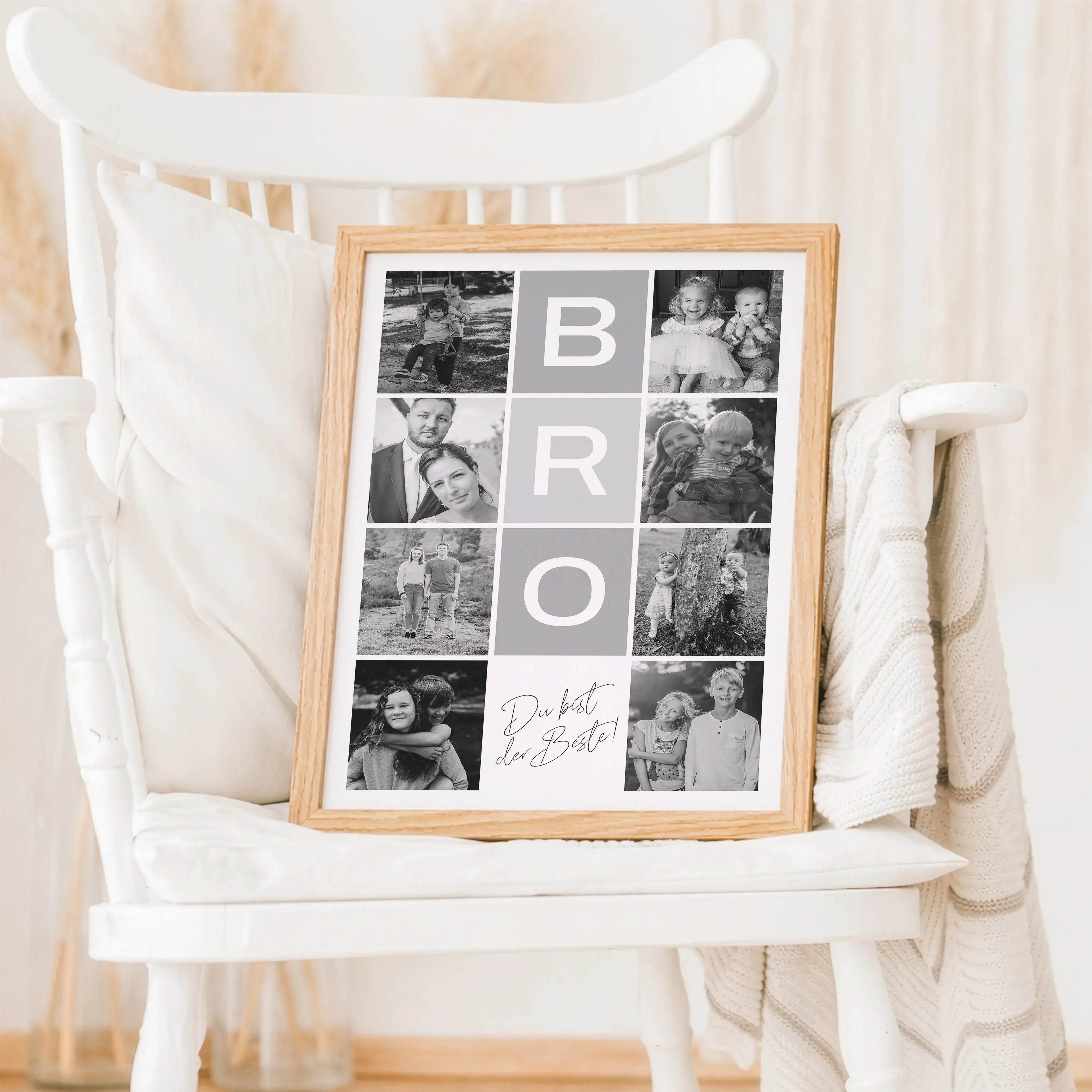 Bro Fotocollage-Personalisiertes Poster-famprints-Die Bro Fotocollage von famprints ist ein personalisiertes Poster für echte Bruder-Momente. Du gestaltest dein Design mit mehreren eigenen Fotos und machst daraus ein individuelles Wandbild, das eure Gesch