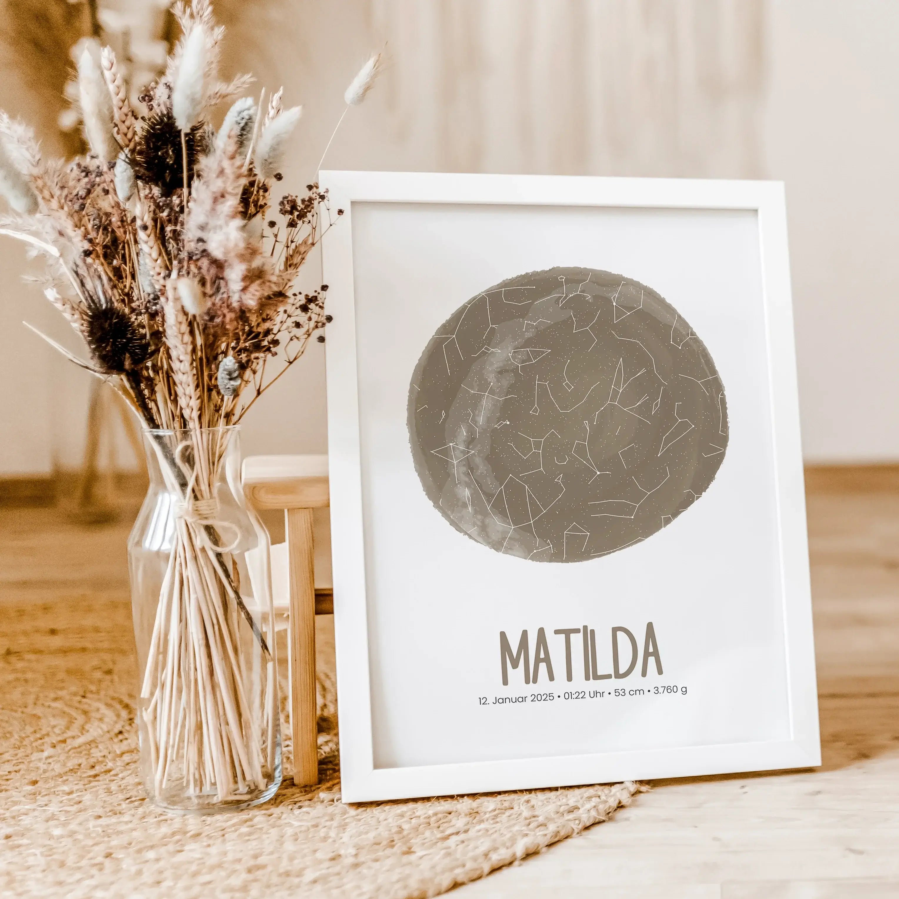 Geburtsposter Sternenhimmel - Personalisiertes Poster - famprints - Entdecke das einzigartige Geburtsposter Sternenhimmel – das perfekte personalisierte Geschenk zur Geburt! Dieses besondere Poster zeigt dir den exakten Sternenhimmel am Geburtsort deines