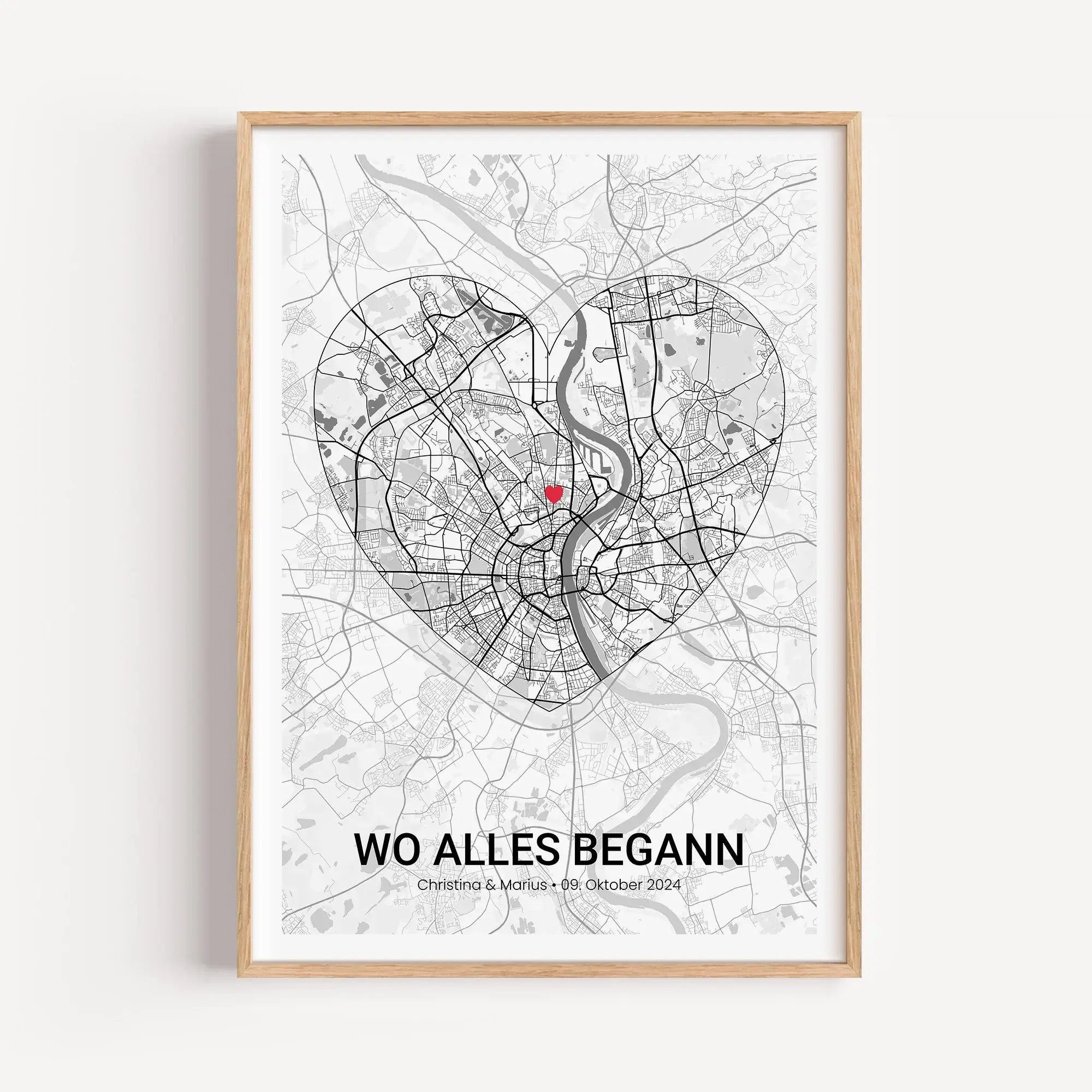 Stadtkarte Poster Herz No2-Personalisiertes Poster-famprints-Das Stadtkarte Poster Herz No2 von famprints verwandelt einen besonderen Ort in ein persönliches Designstück mit Bedeutung. Ob Kennenlernen, erster gemeinsamer Wohnort oder ein Platz voller Erin