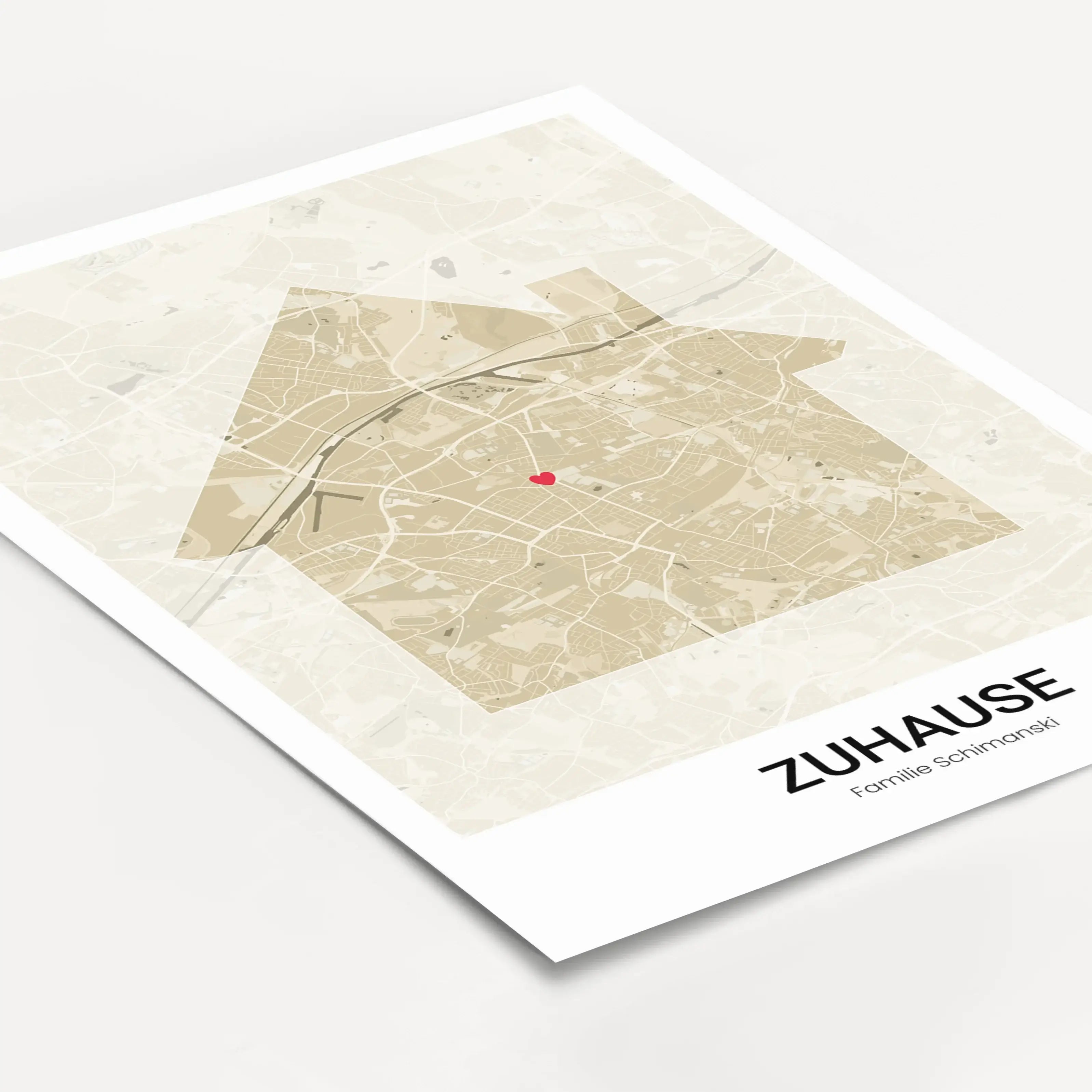 Stadtkarte Poster Haus modern-Personalisiertes Poster-famprints-Mit dem Stadtkarte Poster Haus modern gestaltest du ein persönliches Wandbild, das genau dort beginnt, wo eure Geschichte zuhause ist. Die minimalistische Hausform verbindet modernes Design m