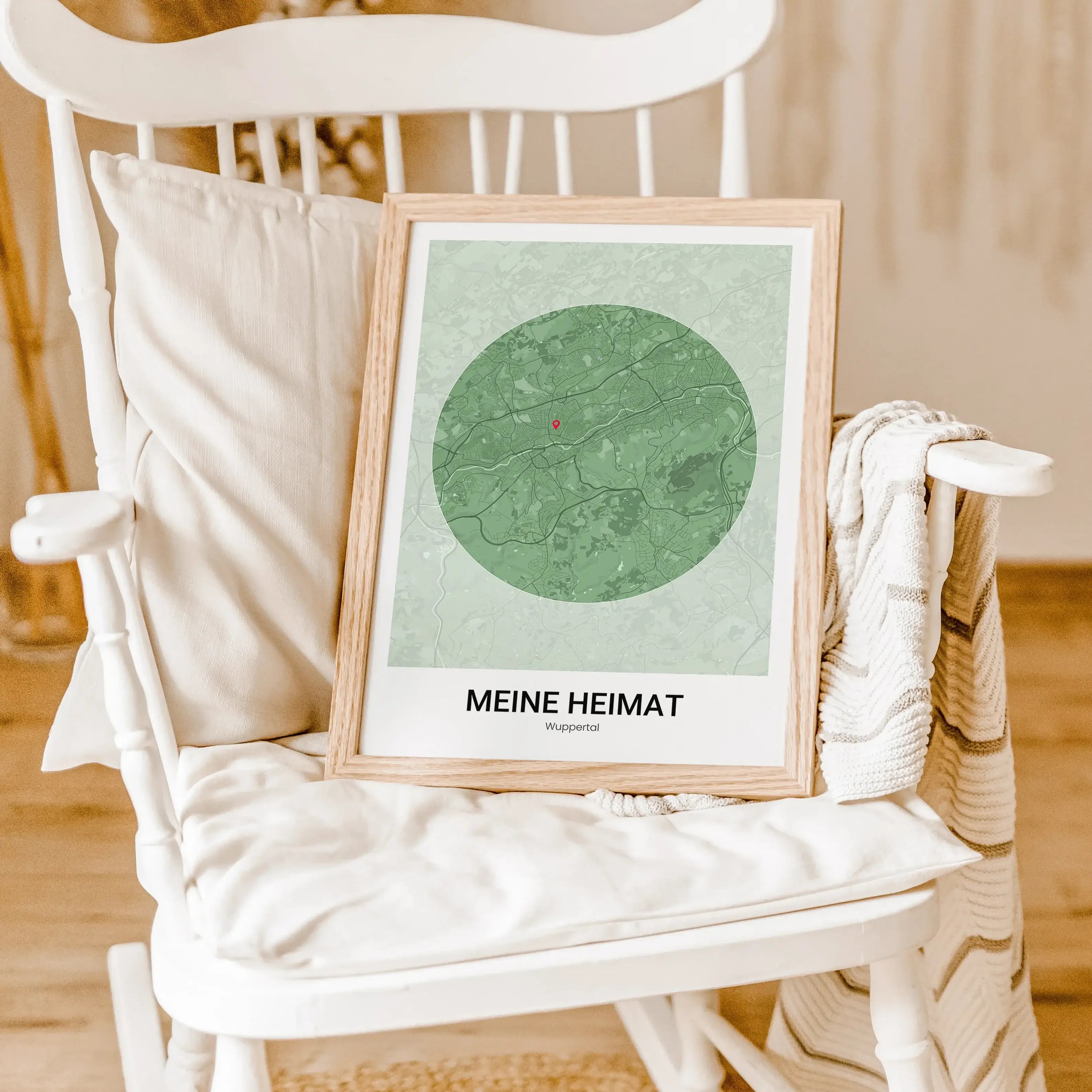 Stadtkarte Poster Circle modern - Personalisiertes Poster - famprints - Entdecke das Stadtkarte Poster Circle modern – dein personalisiertes Kunstwerk mit dem besonderen Extra! Gestalte dein Poster individuell mit der Stadtkarte deines Lieblingsortes und
