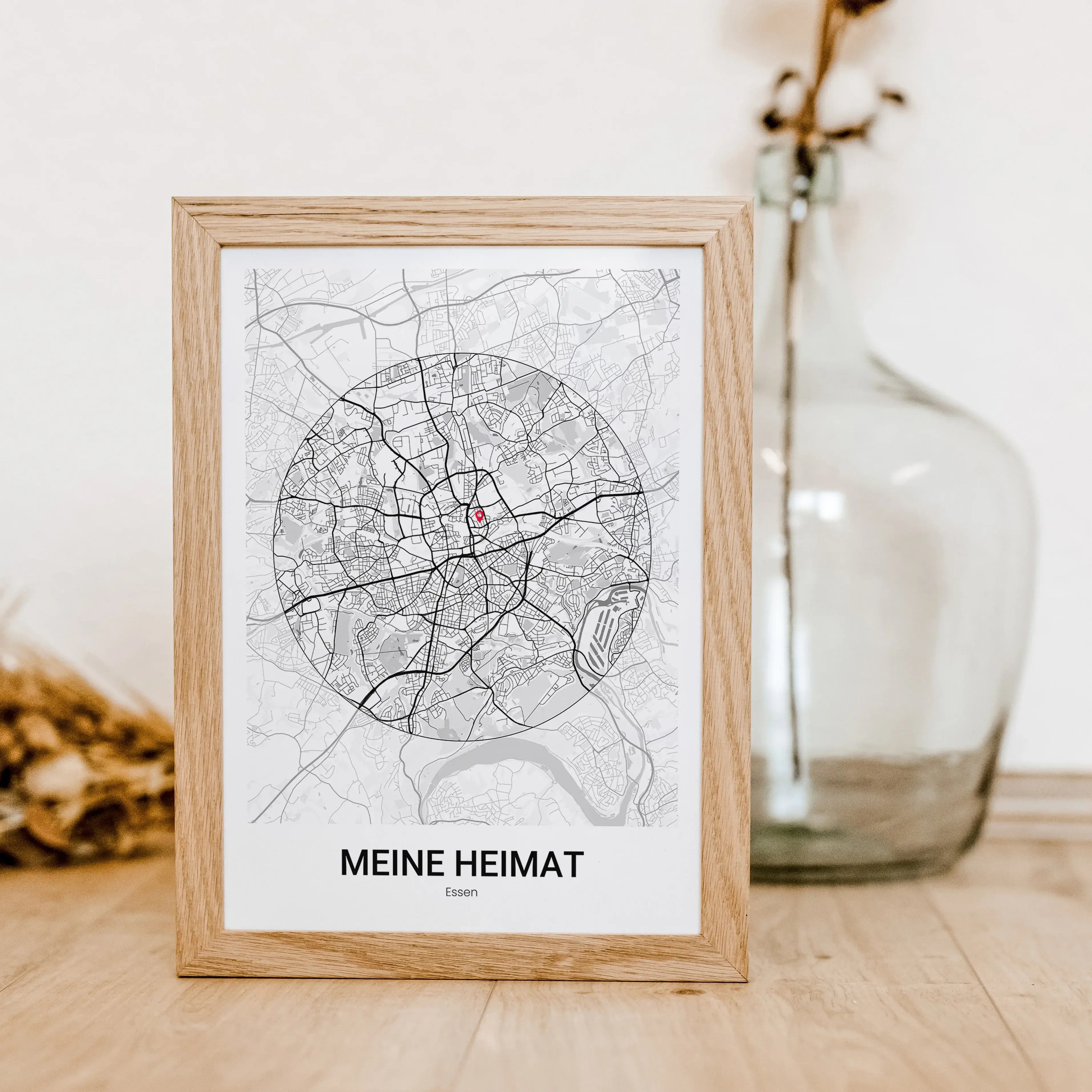 Stadtkarte Poster Circle modern - Personalisiertes Poster - famprints - Entdecke das Stadtkarte Poster Circle modern – dein personalisiertes Kunstwerk mit dem besonderen Extra! Gestalte dein Poster individuell mit der Stadtkarte deines Lieblingsortes und