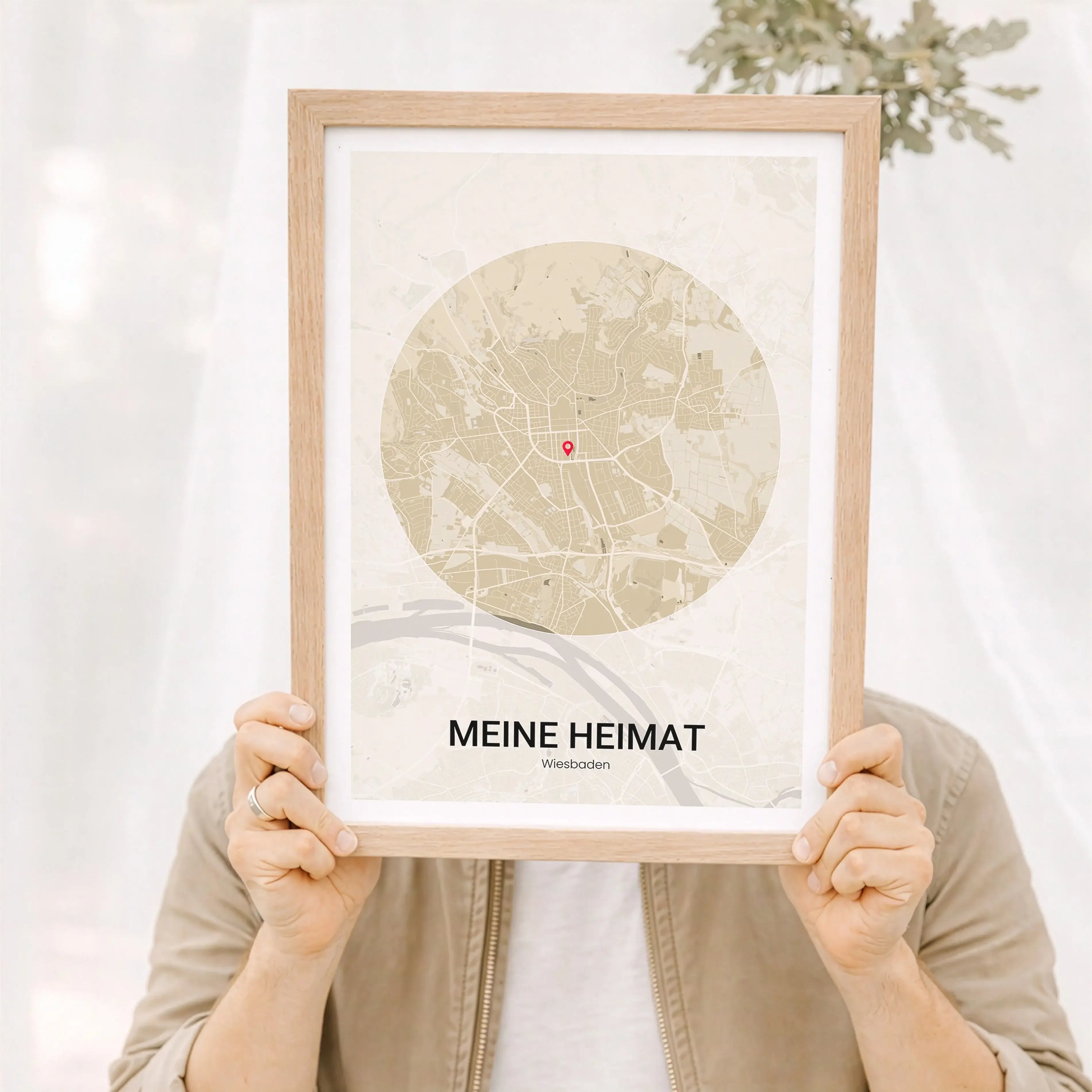 Stadtkarte Poster Circle No2-Personalisiertes Poster-famprints-Mit dem Stadtkarte Poster Circle No2 gestaltest du einen Ort, der für dich Bedeutung hat, als stilvolle Wanddekoration. Ob Heimatstadt, Kennenlernort, neues Zuhause oder ein Platz voller Erinn