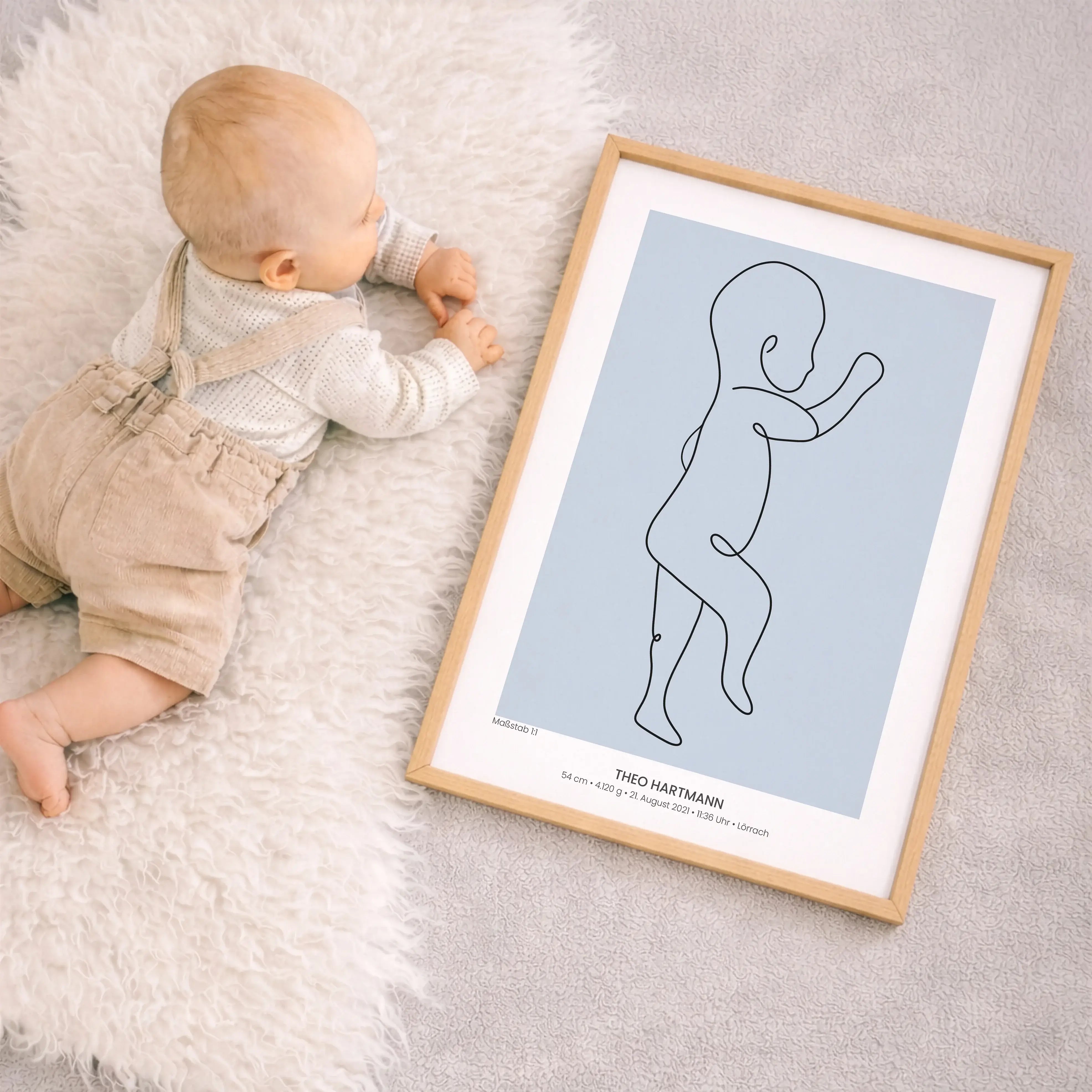 Geburtsposter 1:1 Baby 'Line Art'-Personalisiertes Poster-famprints-Das Geburtsposter 1:1 Baby Line Art von famprints hält den einzigartigen Moment der Geburt genauso fest, wie er war – in originaler Größe und als feine Linienzeichnung. Das Baby wird im M