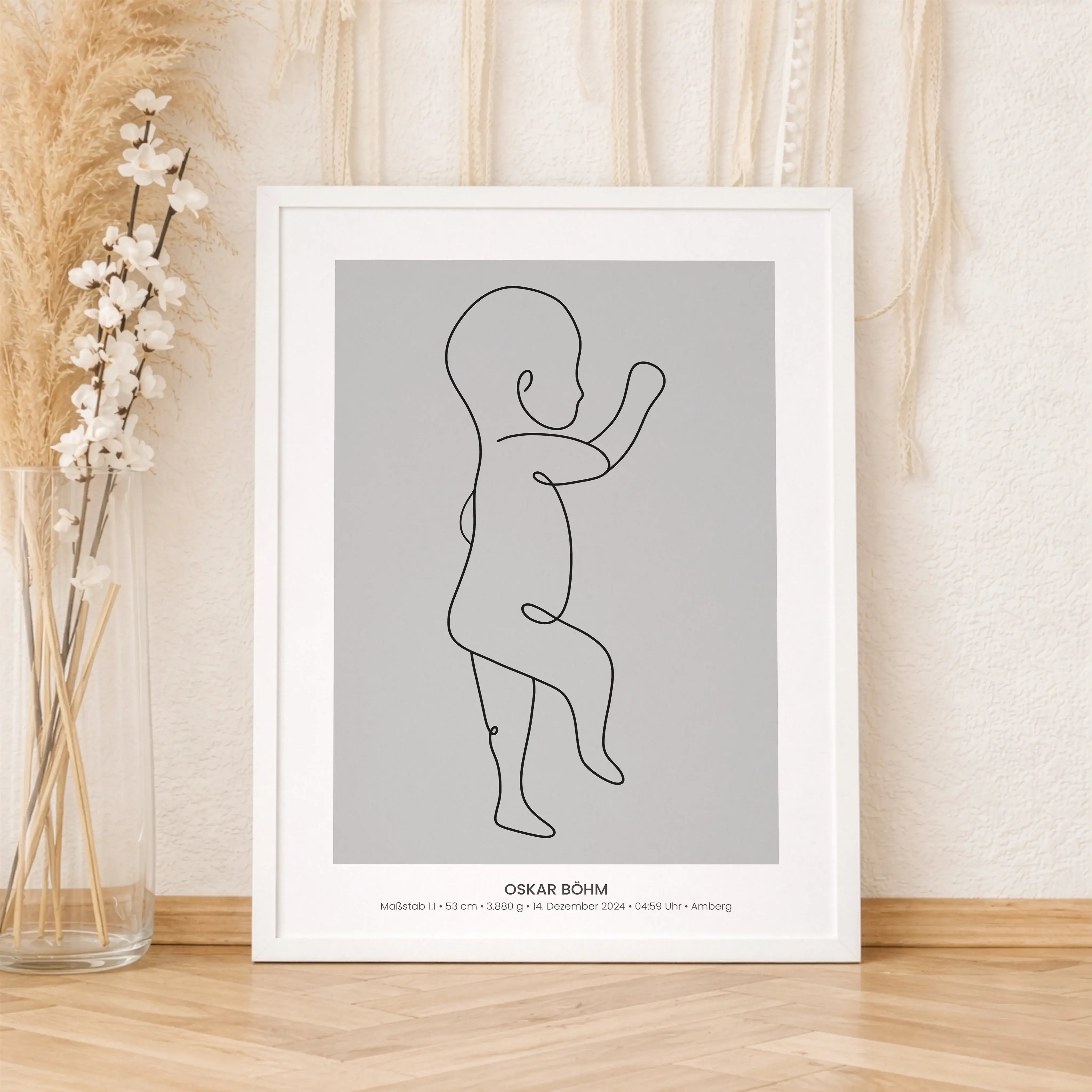 Geburtsposter 1:1 Baby 'Line Art'-Personalisiertes Poster-famprints-Das Geburtsposter 1:1 Baby Line Art von famprints hält den einzigartigen Moment der Geburt genauso fest, wie er war – in originaler Größe und als feine Linienzeichnung. Das Baby wird im M