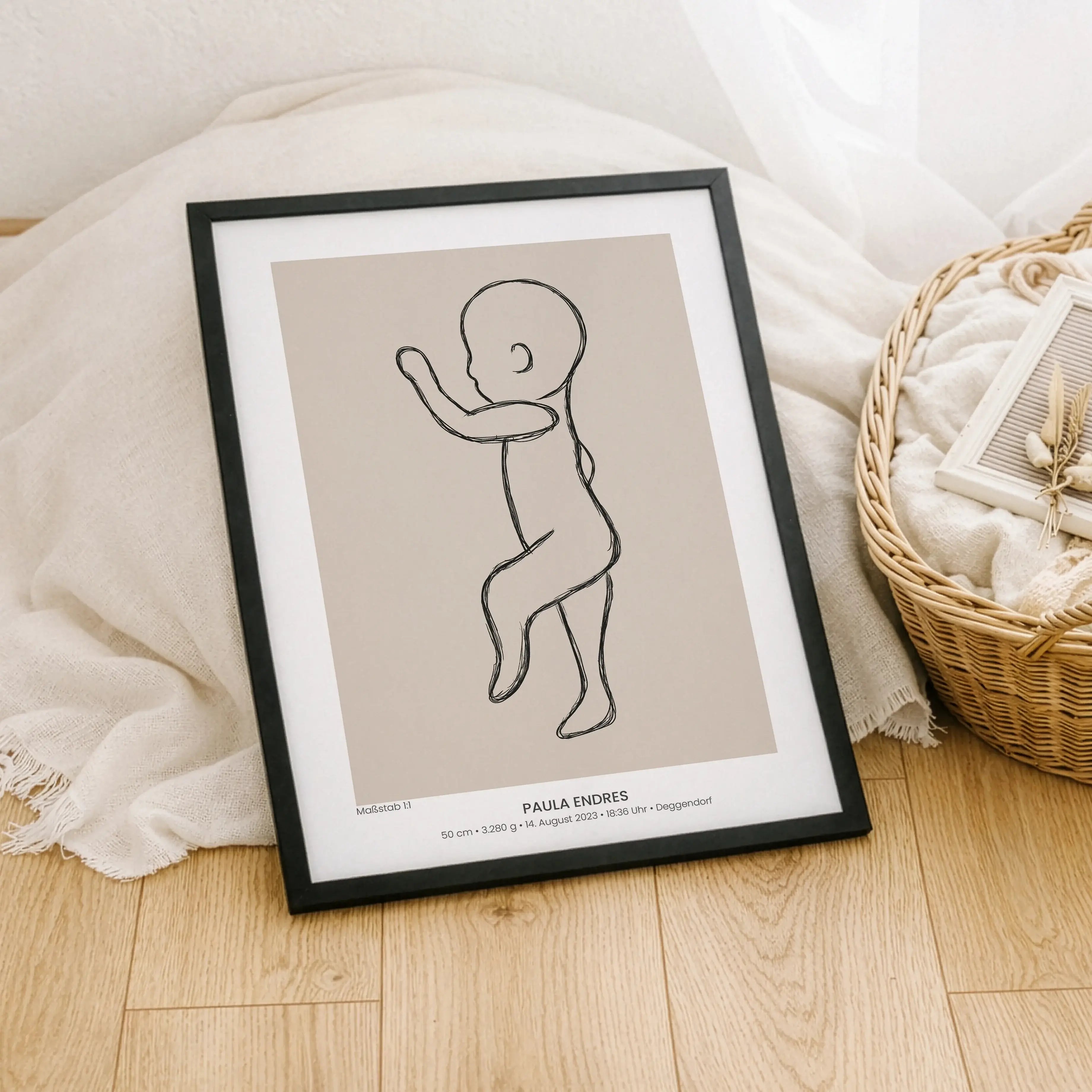 Geburtsposter 1:1 Baby 'Sketch'-Personalisiertes Poster-famprints-Hier beginnt ein ganz besonderer Moment: Das Geburtsposter 1:1 Baby Sketch von famprints hält die exakte Größe deines Babys bei der Geburt fest und macht sie für immer sichtbar. Die gezeich