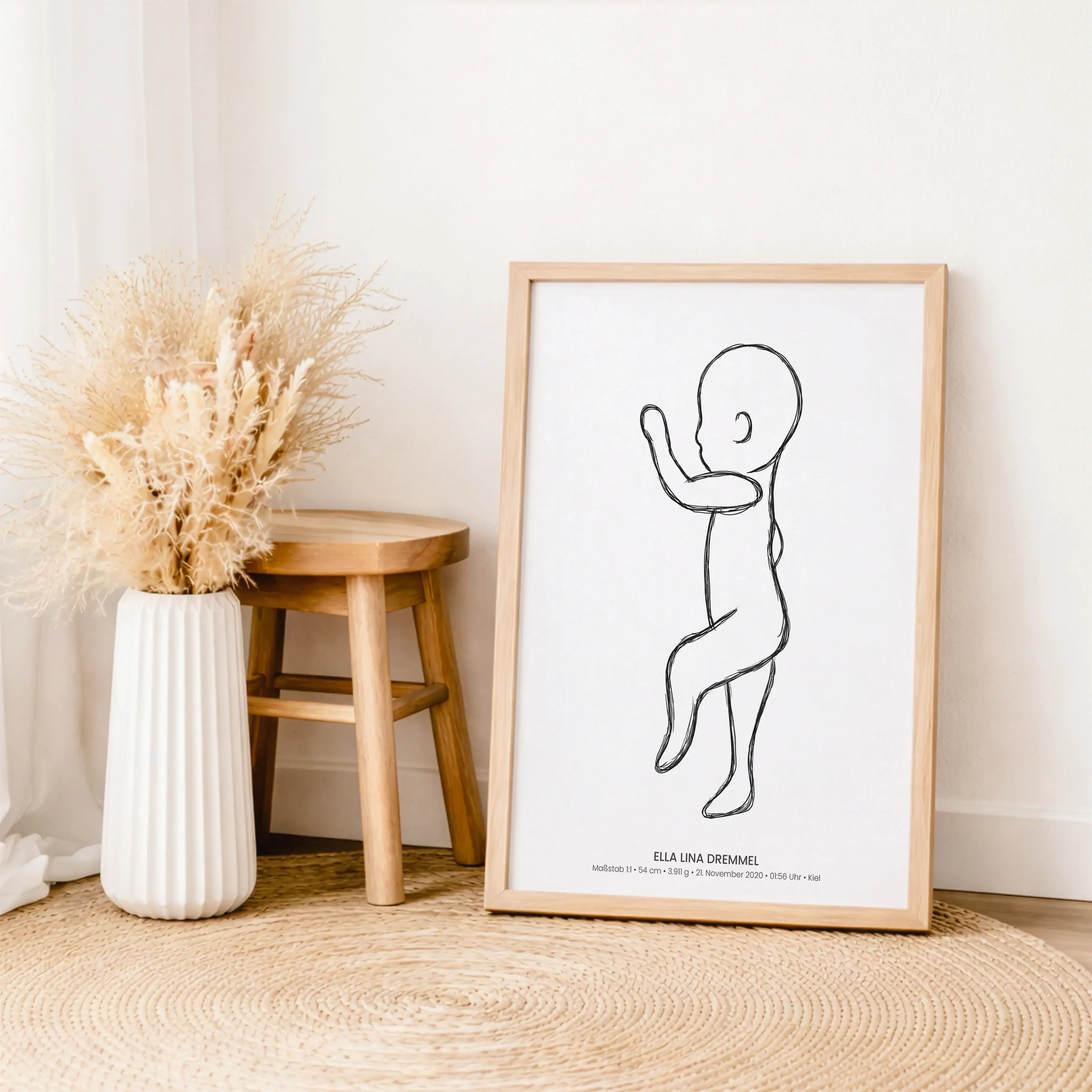 Geburtsposter 1:1 Baby 'Sketch'-Personalisiertes Poster-famprints-Hier beginnt ein ganz besonderer Moment: Das Geburtsposter 1:1 Baby Sketch von famprints hält die exakte Größe deines Babys bei der Geburt fest und macht sie für immer sichtbar. Die gezeich