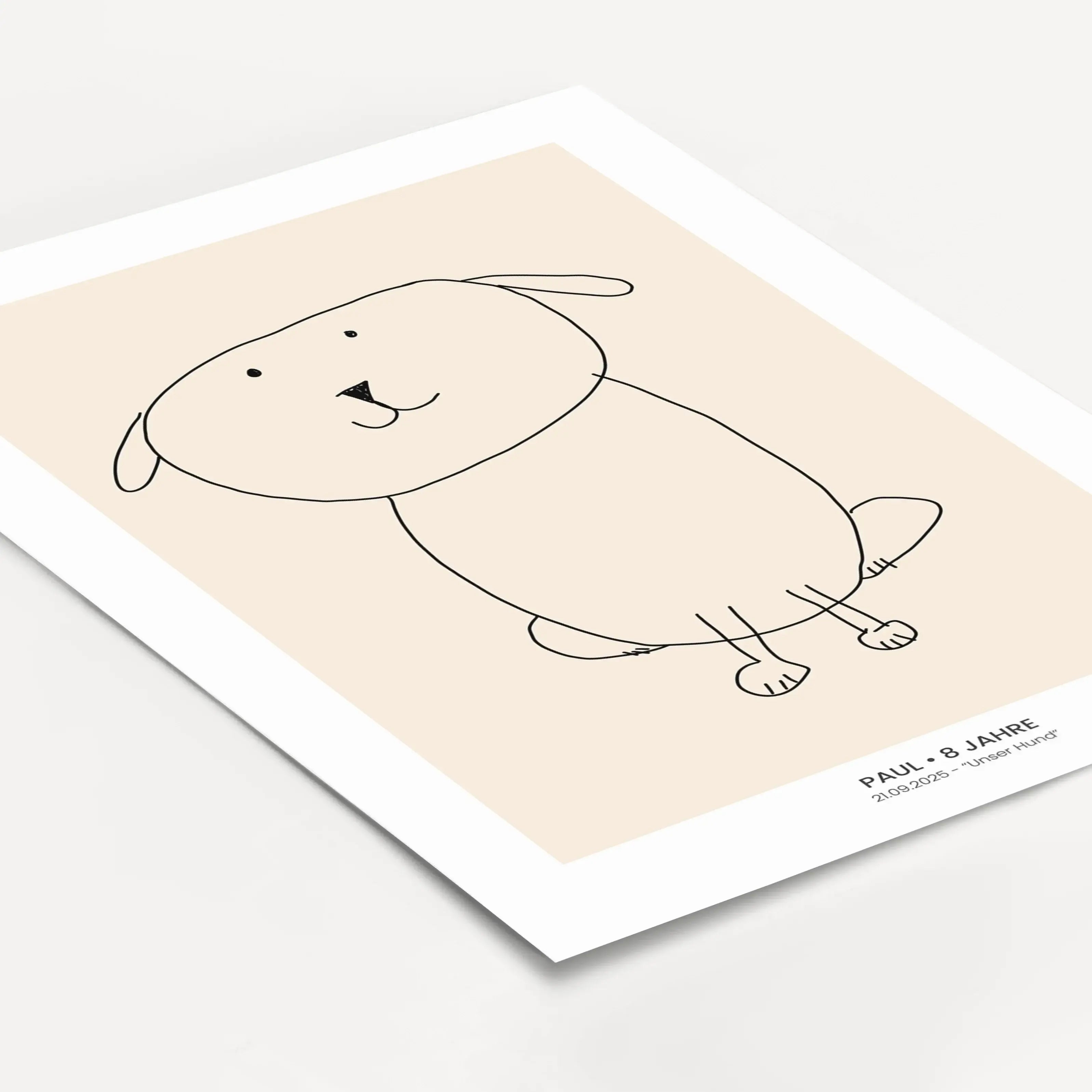 Kinderkunst Poster No1-Personalisiertes Poster-famprints-Kinderkunst Poster No1 verwandelt die Zeichnung deines Kindes direkt im Konfigurator in ein hochwertiges Poster. Du lädst einfach ein Foto des gemalten Kunstwerks hoch und siehst sofort, wie daraus