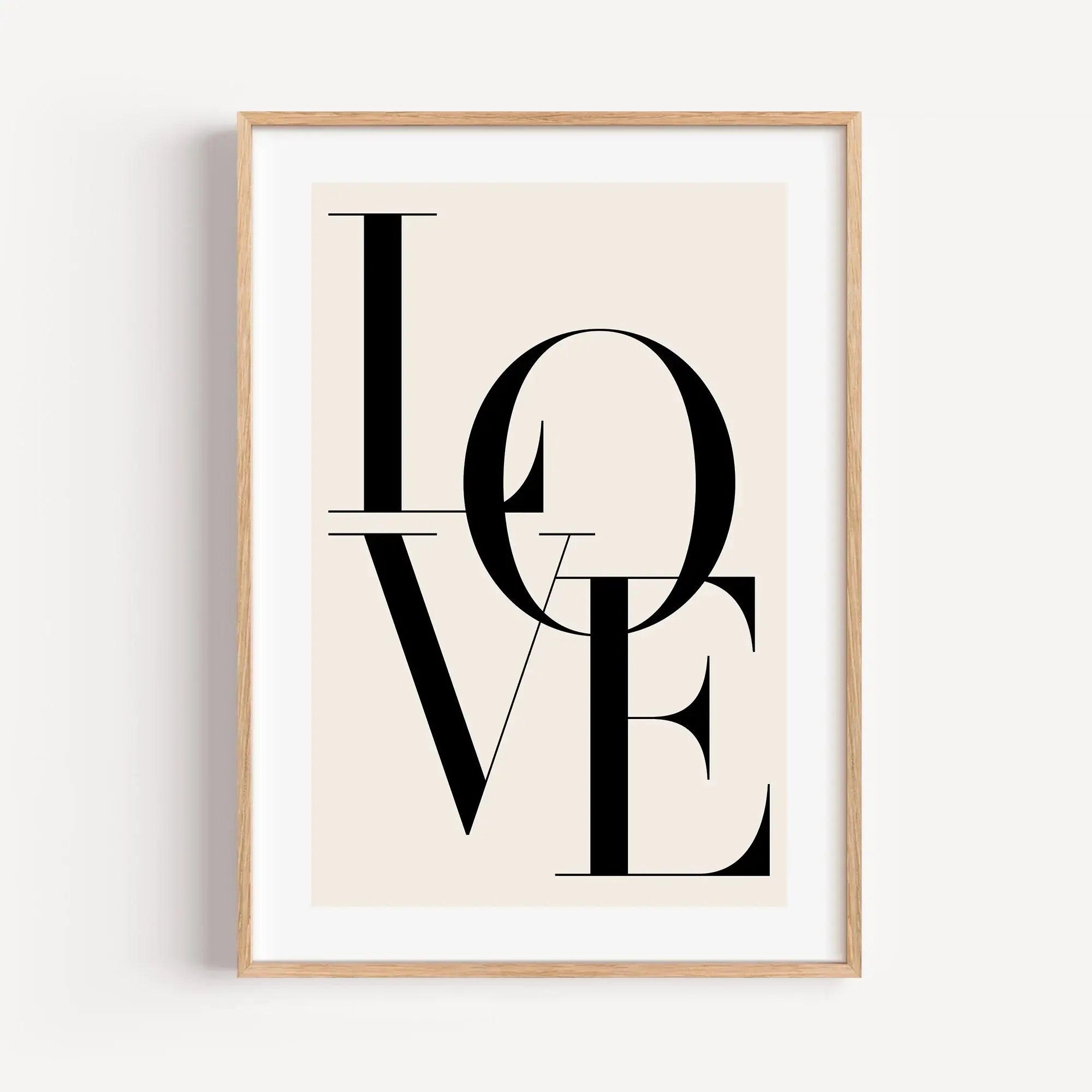 Love Poster-famprints-Poster-Dieses Love Poster ist der perfekte Weg, um deine Wände zu schmücken und gleichzeitig die Botschaft von Liebe und Freundlichkeit zu vermitteln. Das Poster ist in 6 verschiedenen Farben erhältlich und kann in 6 Größen bestellt