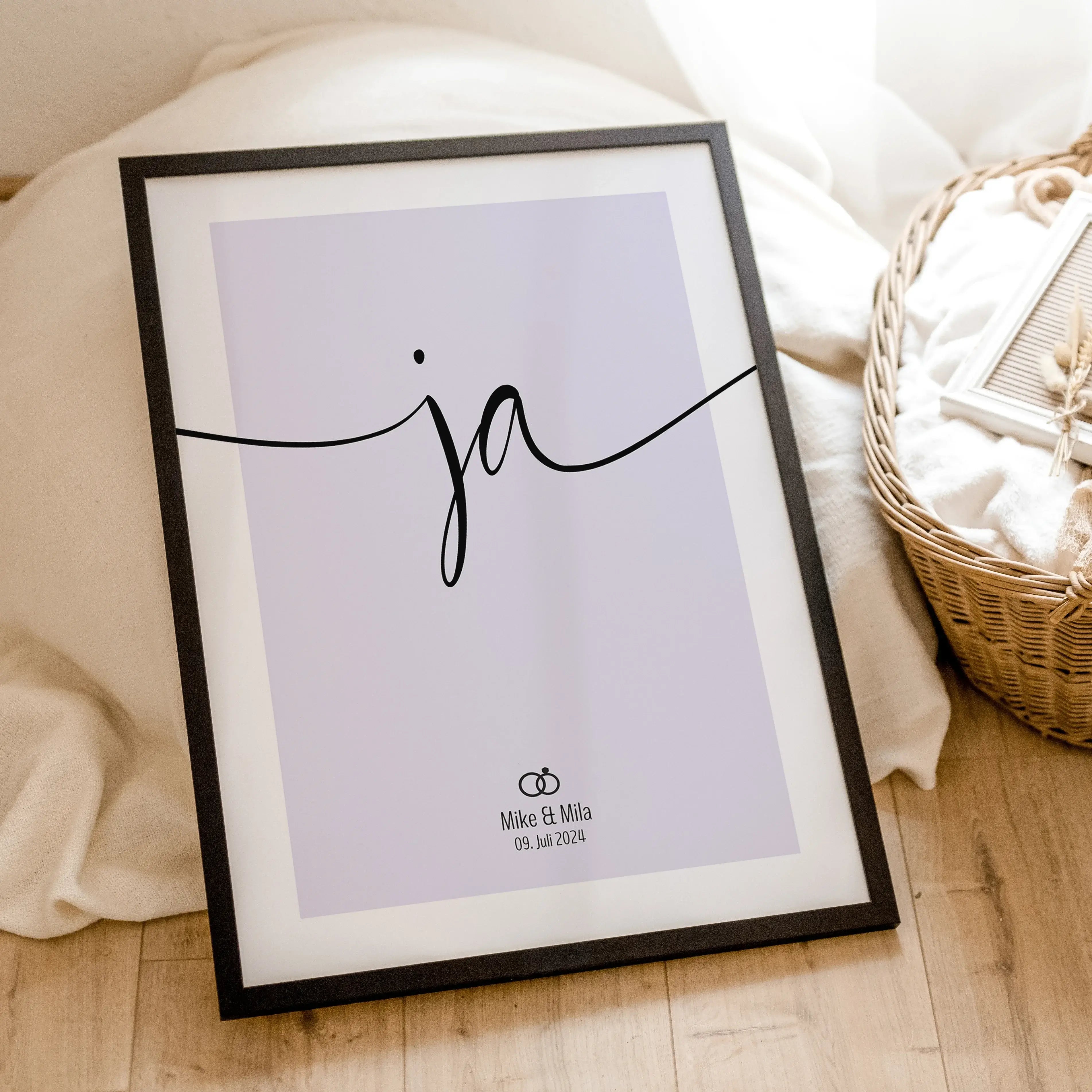 Ja Poster-famprints-Personalisiertes Poster-Auf dem 'Ja' Hochzeit Poster findest du in schwungvoller Schrift den 'ja' Schriftzug. Das Ja Wort Poster steht symbolisch für die Ehe, die Liebe des Lebens, ein Versprechen für die Ewigkeit. Das Hochzeit Bild lä