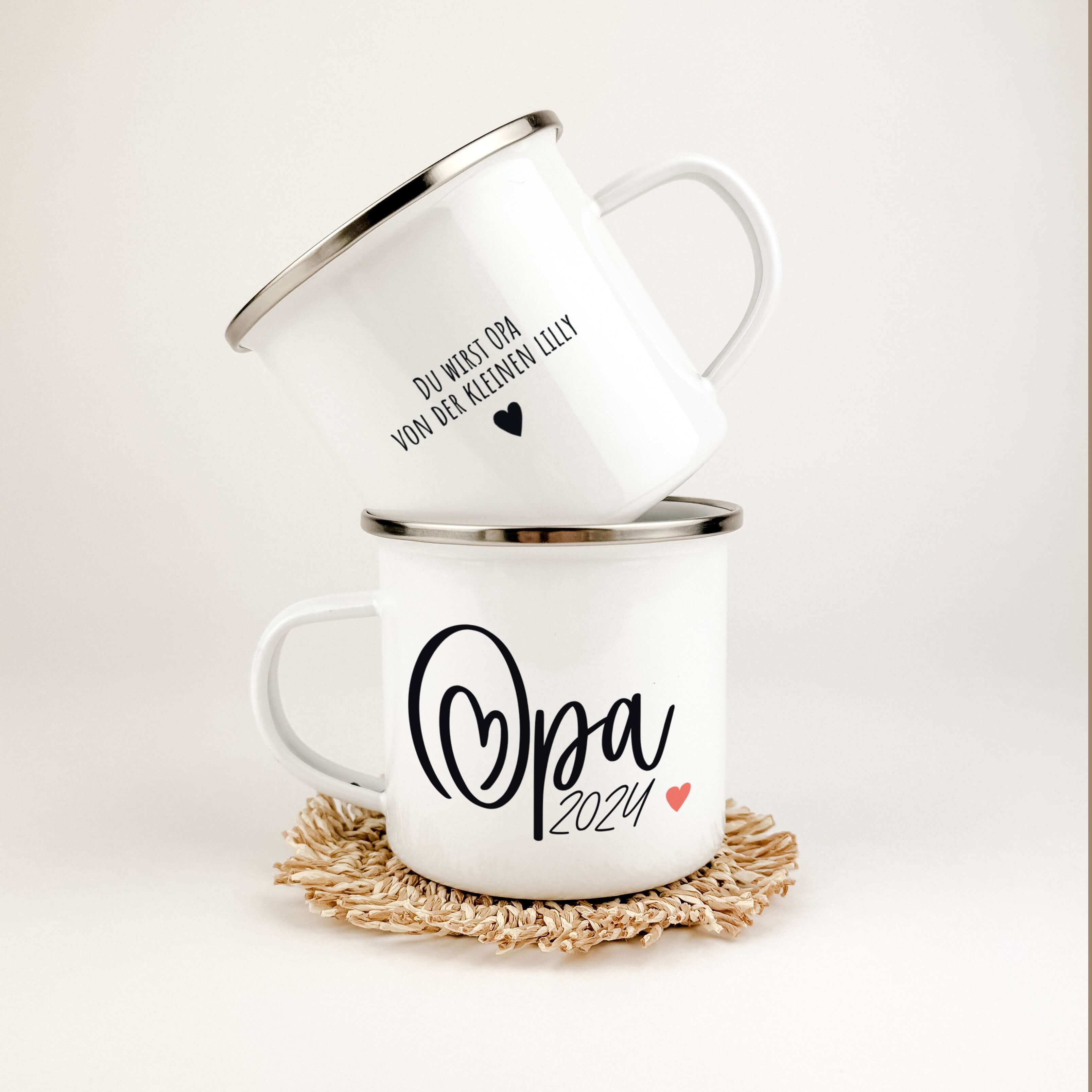 Emaille Tasse Du wirst Opa-famprints-Emaille Tasse-Entdecke die Emaille Tasse "Du wirst Opa" – das perfekte Geschenk für werdende Großeltern! Diese Tasse bietet dir die Möglichkeit, eine persönliche Widmung und das Jahr hinzuzufügen, und sorgt für unverge