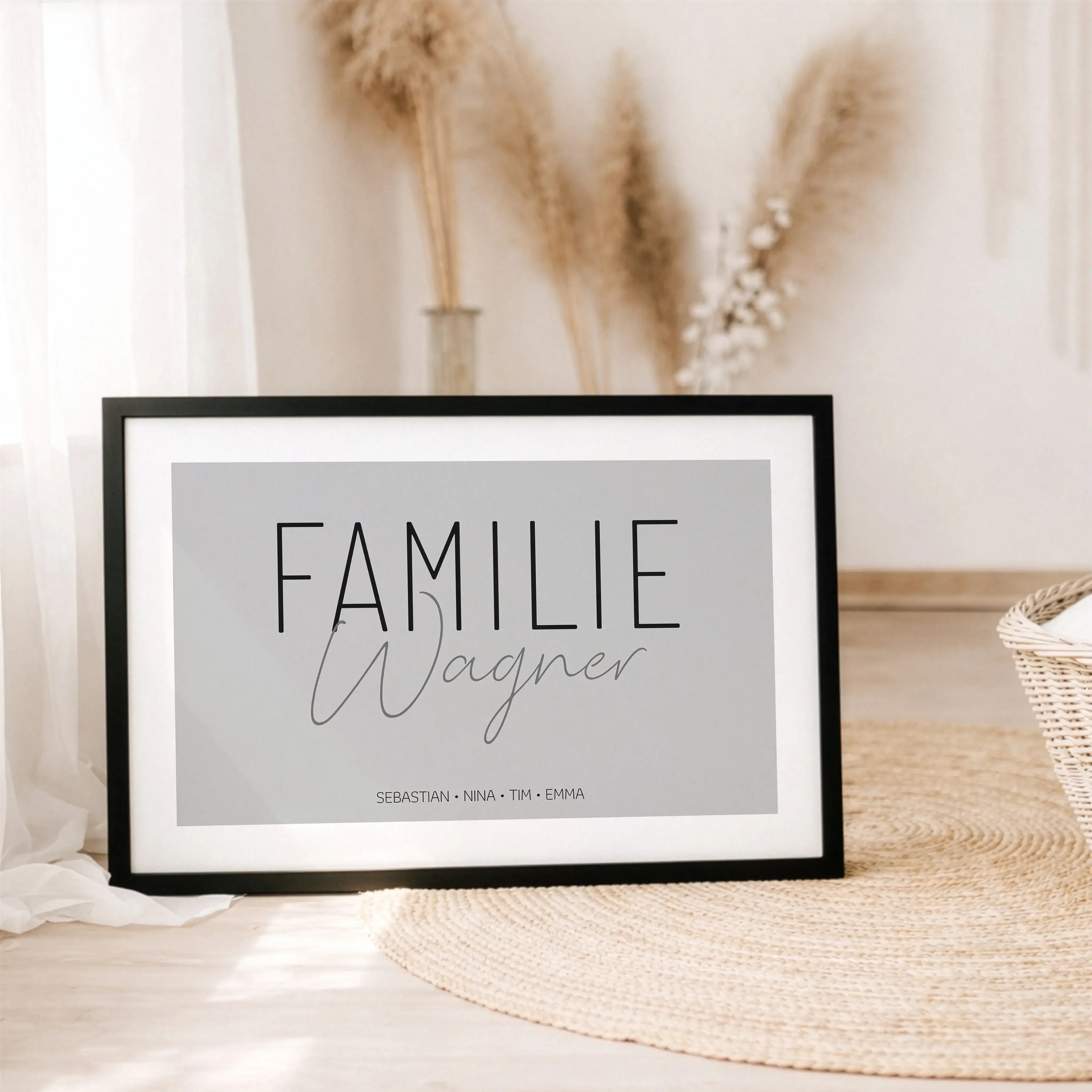 Familienposter Handschrift-Personalisiertes Poster-famprints-Das Familienposter Handschrift ist eine persönliche Wanddekoration, die eure Familie sichtbar macht. Der handschriftliche Schriftzug Familie steht im Mittelpunkt und wird durch deinen individuel