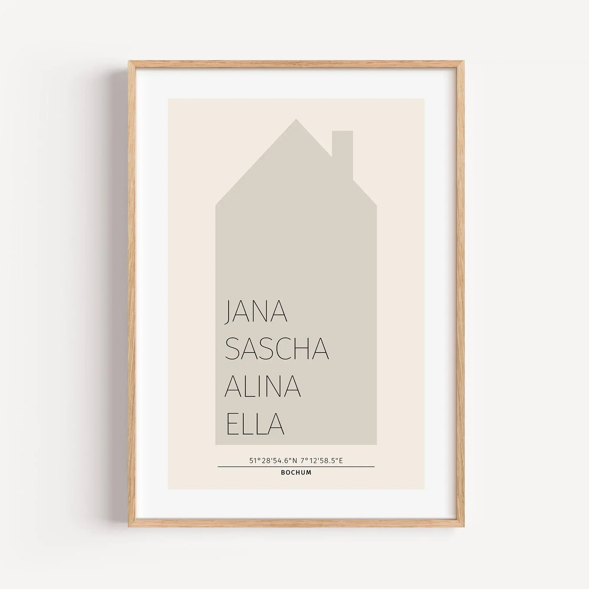 Familienposter Haus-famprints-Personalisiertes Poster-Auf dem Familienposter Haus findest du die Silhouette von einem Haus in unterschiedlichen Farben. Das Haus kann mit deinem Wunschtext personalisiert werden. In unserem Beispiel haben wir uns für die Na