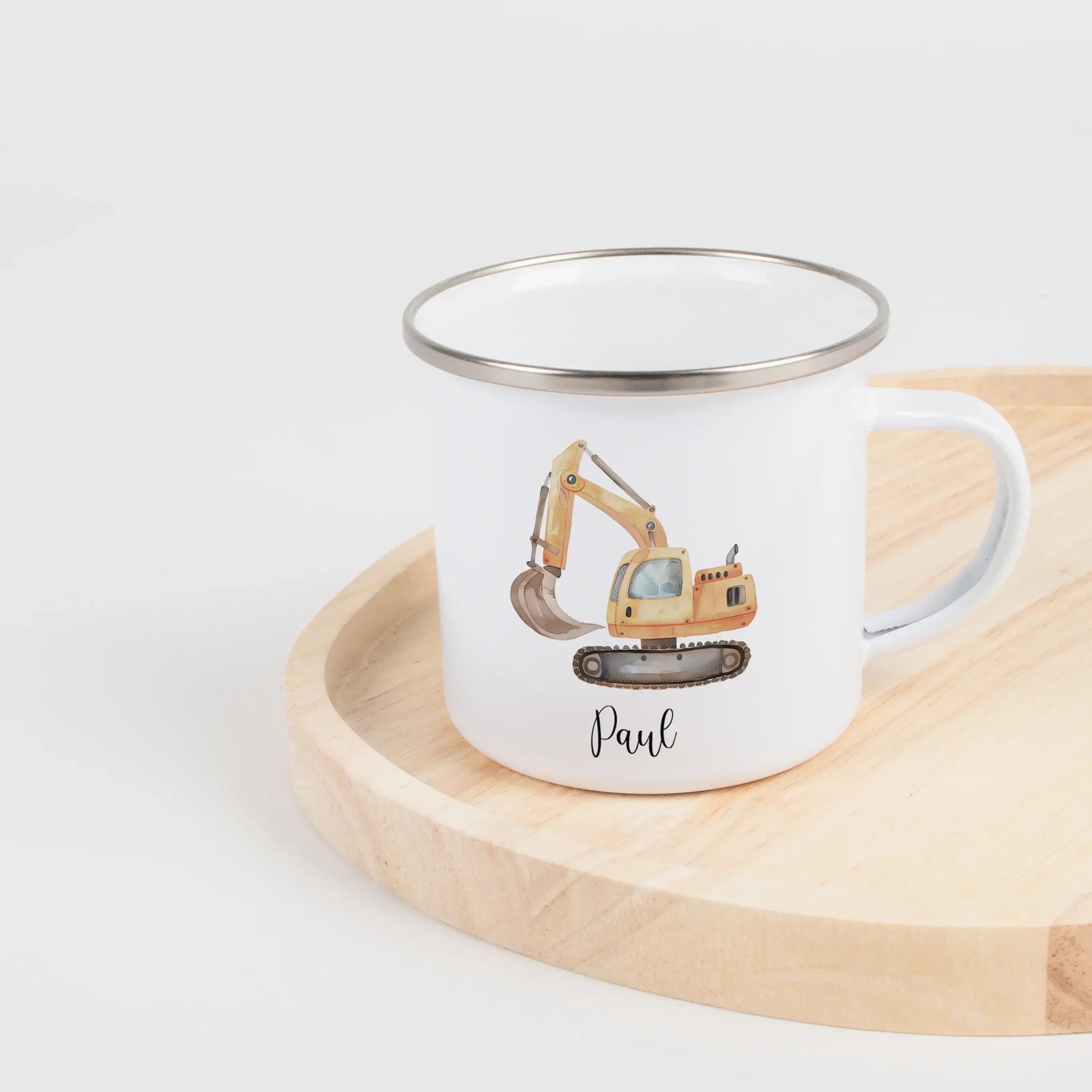 Emaille Tasse Bagger-Emaille Tasse-famprints-Die Emaille Tasse Bagger von famprints bringt kleine Baustellen-Fans zum Strahlen und verwandelt jedes Getränk in einen besonderen Moment. Du kannst zwischen zwei liebevoll gestalteten Motiven wählen: einem krä