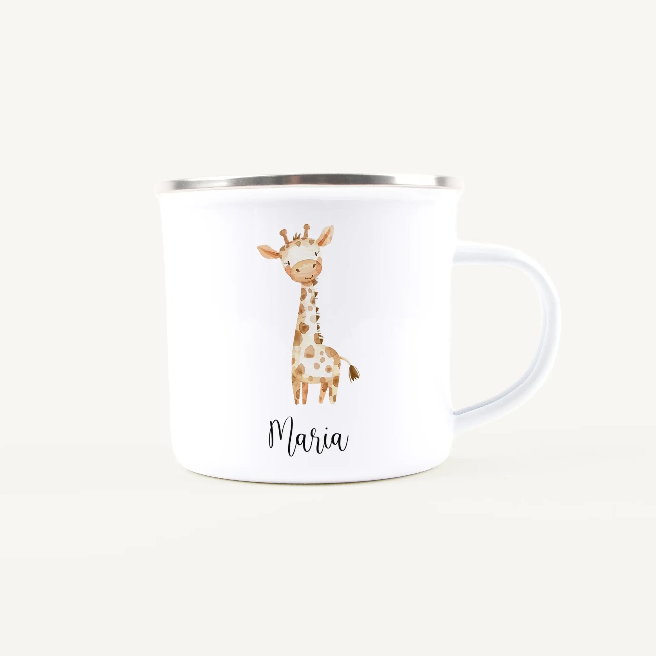 Emaille Tasse Giraffe No2-Emaille Tasse-famprints-Die Emaille Tasse Giraffe No2 von famprints bringt jedem Kind ein kleines Stück Abenteuer an den Frühstückstisch. Das sanfte Aquarellmotiv der fröhlichen Giraffe wirkt liebevoll und warmherzig und wird dur