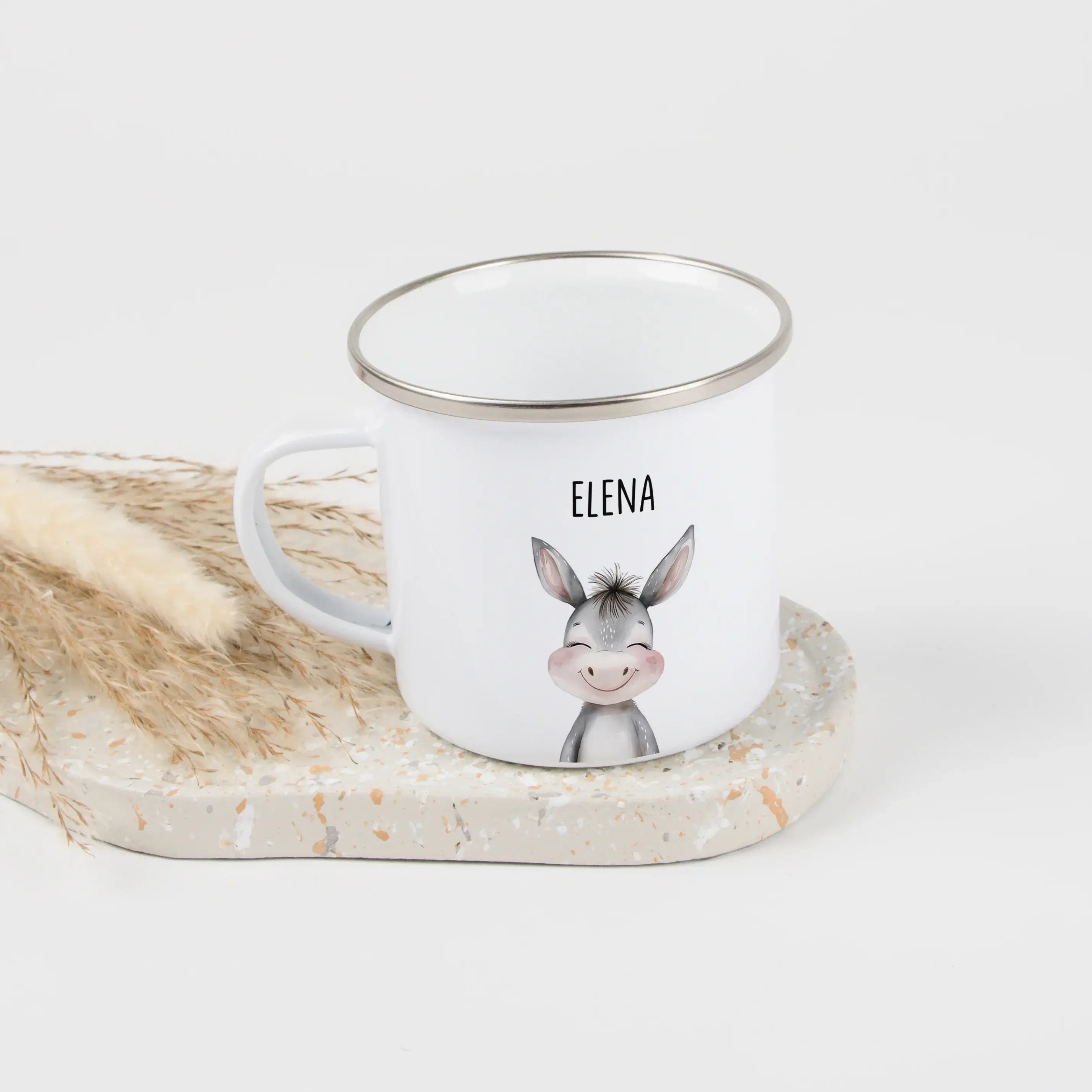 Emaille Tasse Esel Portrait-Emaille Tasse-famprints-Mit der Emaille Tasse Esel Portrait von famprints holst du dir ein liebevoll gestaltetes Geschenk ins Haus, das Kinder wie Erwachsene begeistert. Das sanfte Aquarell-Eselmotiv wird mit deinem Wunschnamen