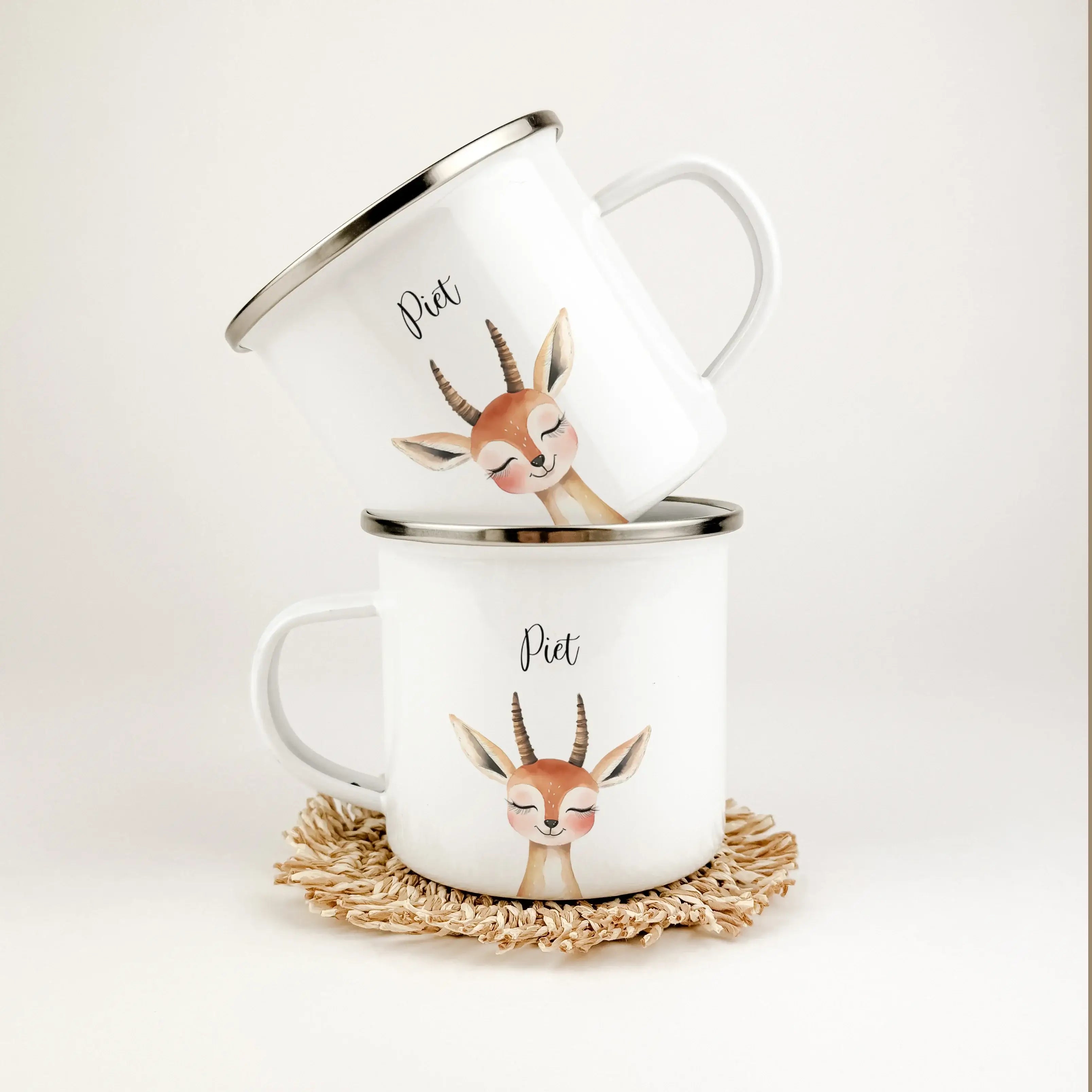 Emaille Tasse Gazelle Portrait-famprints-Emaille Tasse-Entdecke die zauberhafte Emaille Tasse Gazelle Portrait – das perfekte Geschenk für jedes Kind! Diese liebevoll designte Emaille Tasse personalisiert begeistert nicht nur mit ihrem charmanten Gazellen