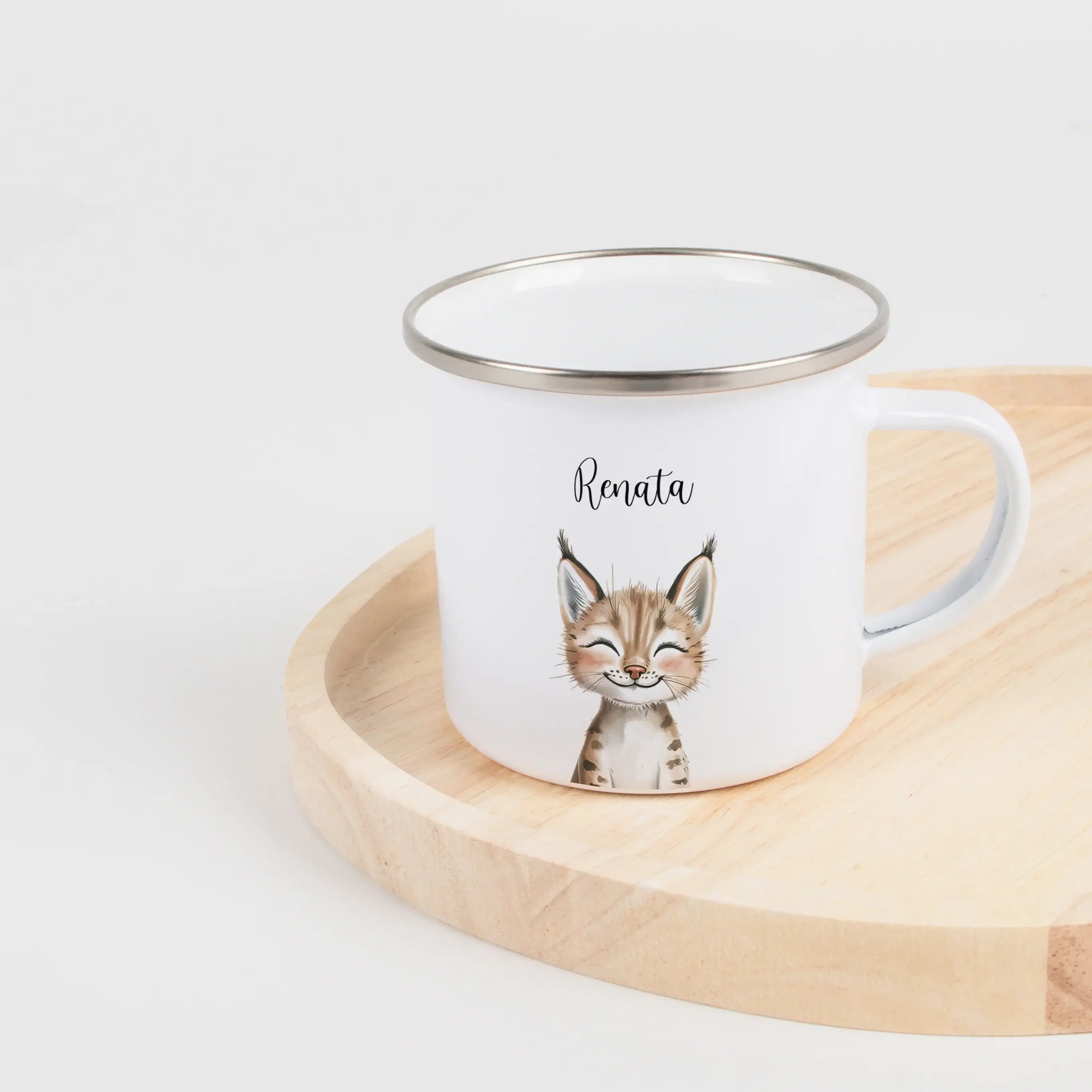 Emaille Tasse Luchs Portrait-Emaille Tasse-famprints-Die Emaille Tasse Luchs Portrait von famprints ist ein liebevoll gestalteter Becher für alle, die Tiere, Naturmotive und persönliche Geschenke schätzen. Das detailreiche Luchs-Motiv im Aquarell-Stil mac