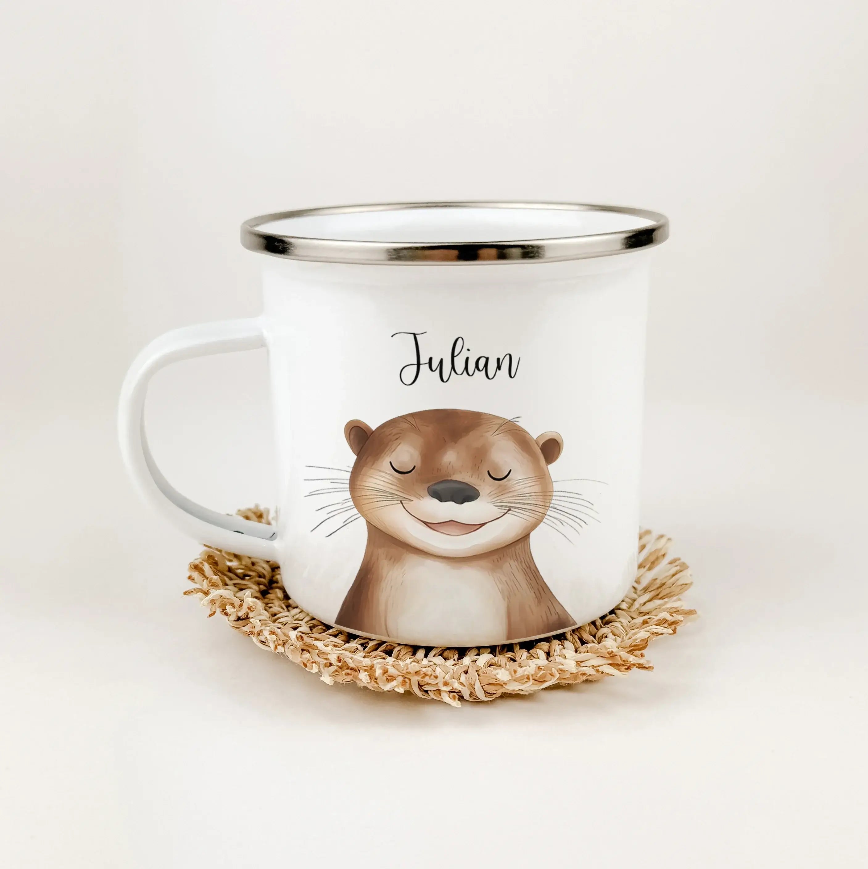Emaille Tasse Otter Portrait-famprints-Emaille Tasse-Entdecke die einzigartige Emaille Tasse Otter Portrait – das perfekte personalisierte Geschenk für Kinder! Egal ob zur Einschulung, Taufe, zu Ostern, Weihnachten oder zum Geburtstag, dieser bezaubernde