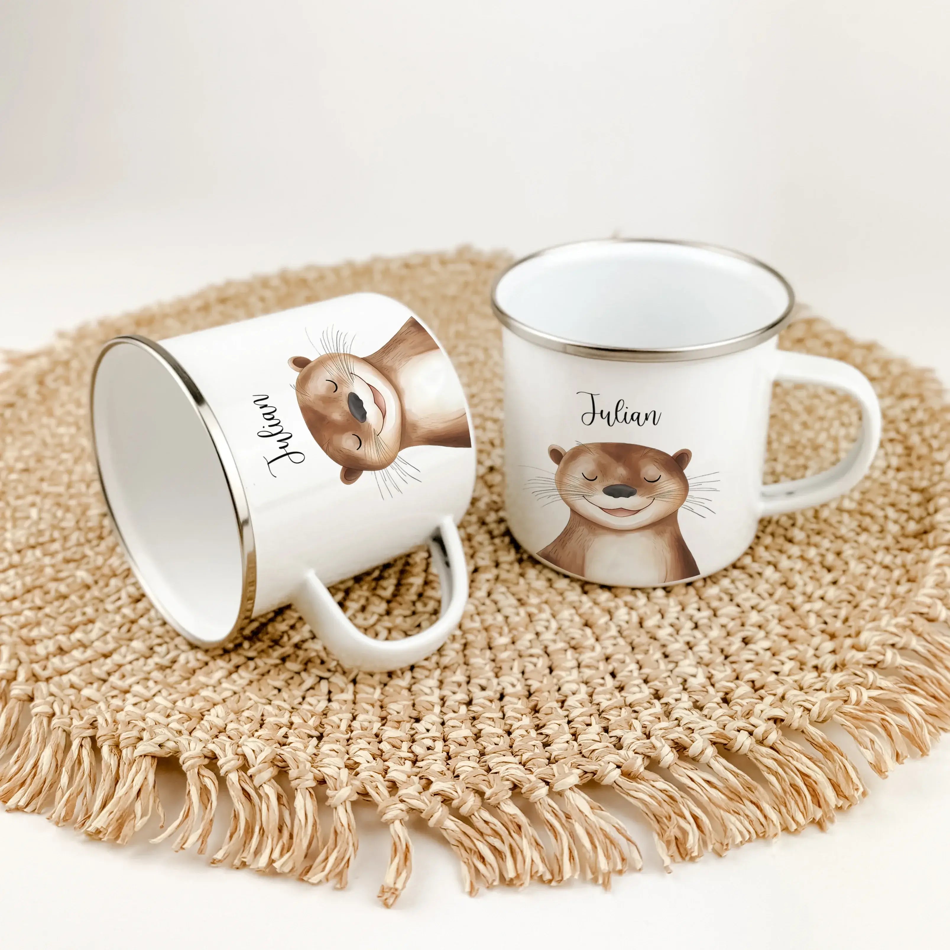 Emaille Tasse Otter Portrait-famprints-Emaille Tasse-Entdecke die einzigartige Emaille Tasse Otter Portrait – das perfekte personalisierte Geschenk für Kinder! Egal ob zur Einschulung, Taufe, zu Ostern, Weihnachten oder zum Geburtstag, dieser bezaubernde
