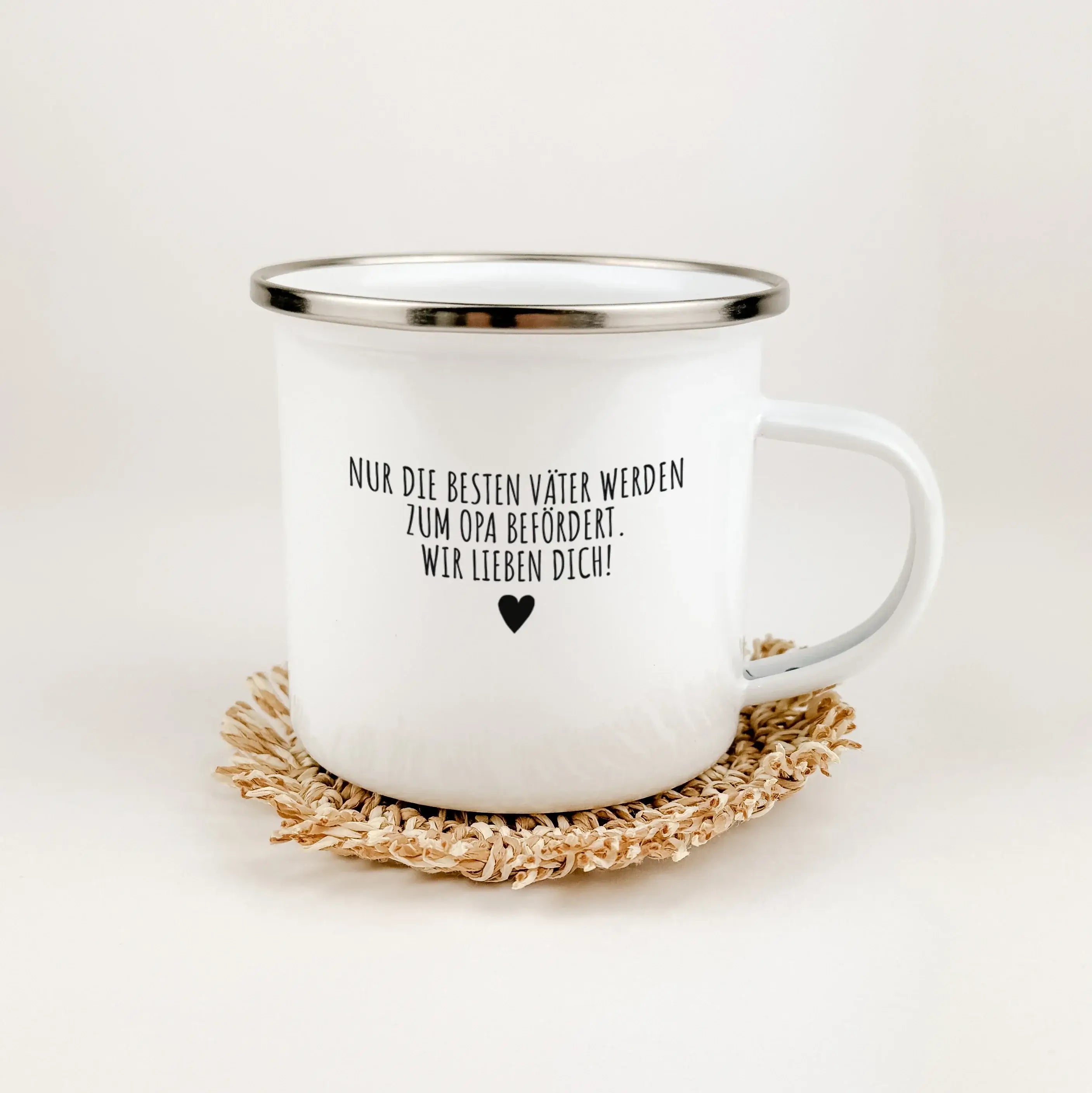 Emaille Tasse bester Opa - Emaille Tasse - famprints - Mach deinem Opa eine ganz besondere Freude mit unserer personalisierten Emaille Tasse bester Opa, die nicht nur seine Kaffeepausen verschönert, sondern auch ein einzigartiges Stück Erinnerung wird. Di