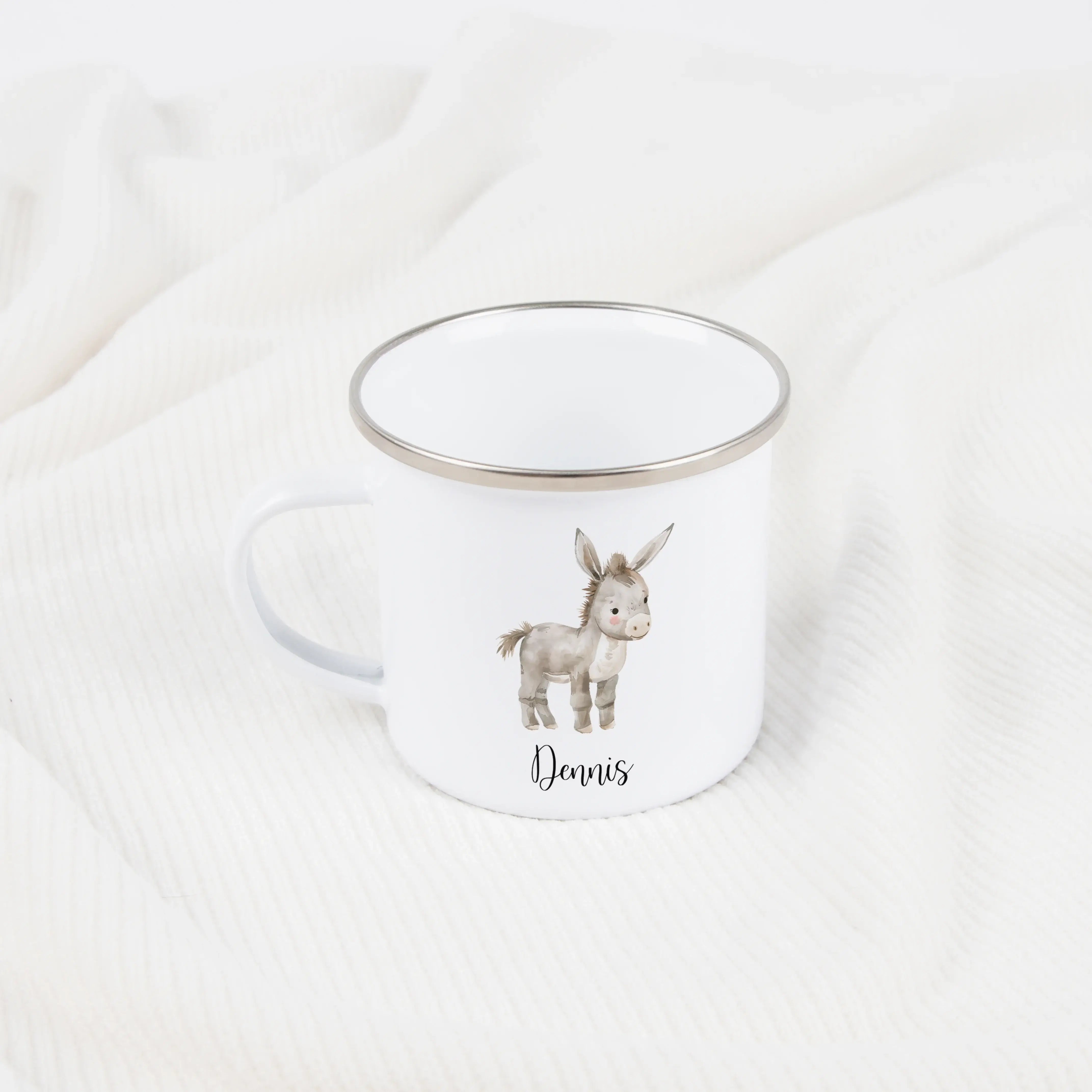 Emaille Tasse Esel-Emaille Tasse-famprints-Die Emaille Tasse Esel von famprints ist ein liebevoll gestalteter Begleiter für kleine Tierfans und eignet sich perfekt als persönliches Geschenk für Kinder. Der sanfte Aquarell-Esel wirkt warm und freundlich, s