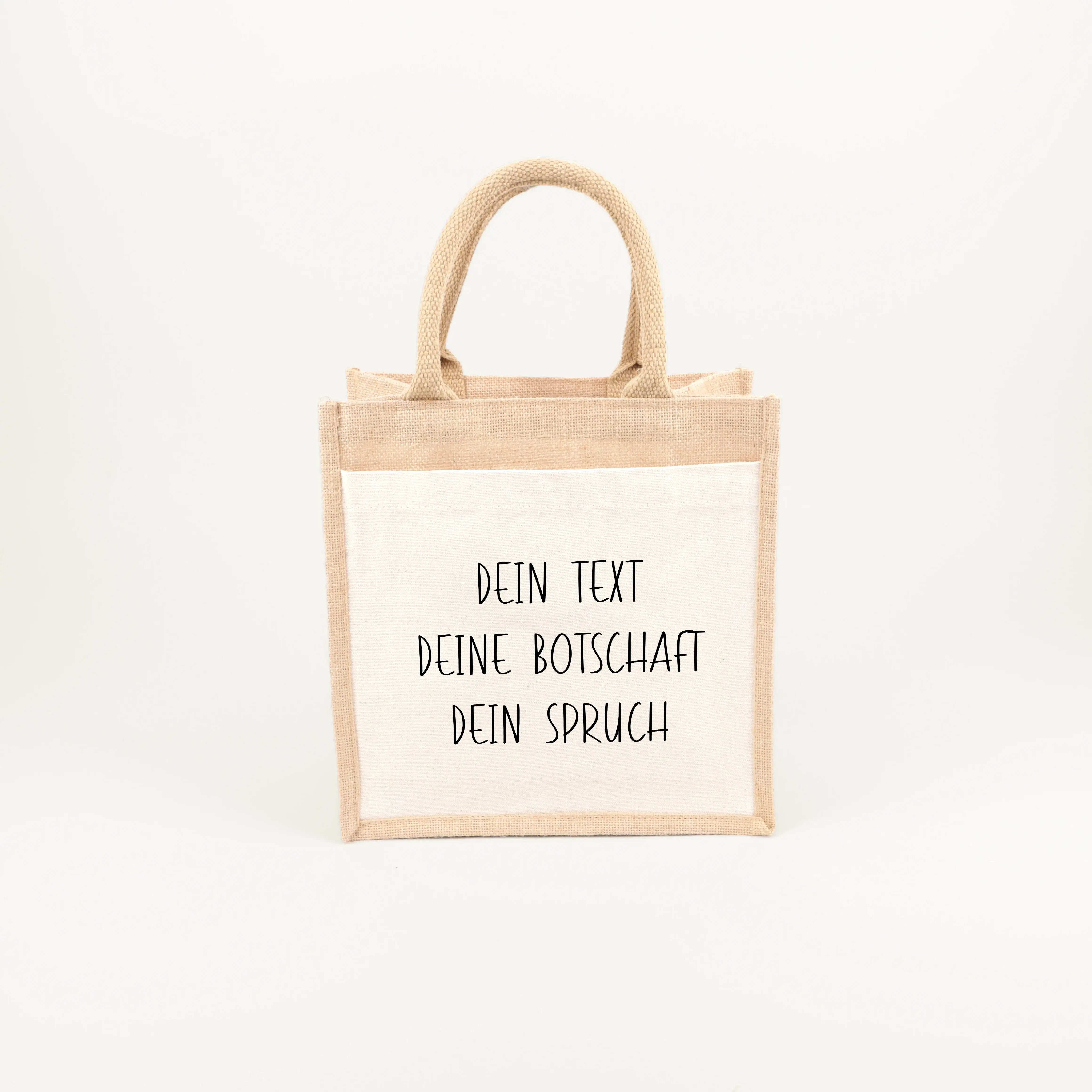 Jutetasche Eigener Spruch - Jutetasche - famprints - Mit einer Jutetasche eigener Spruch von famprints gestaltest du einen Begleiter, der deine Worte trägt und im Alltag für liebevolle Momente sorgt. Die naturfarbene Jute kombiniert mit einer Baumwoll-Vor