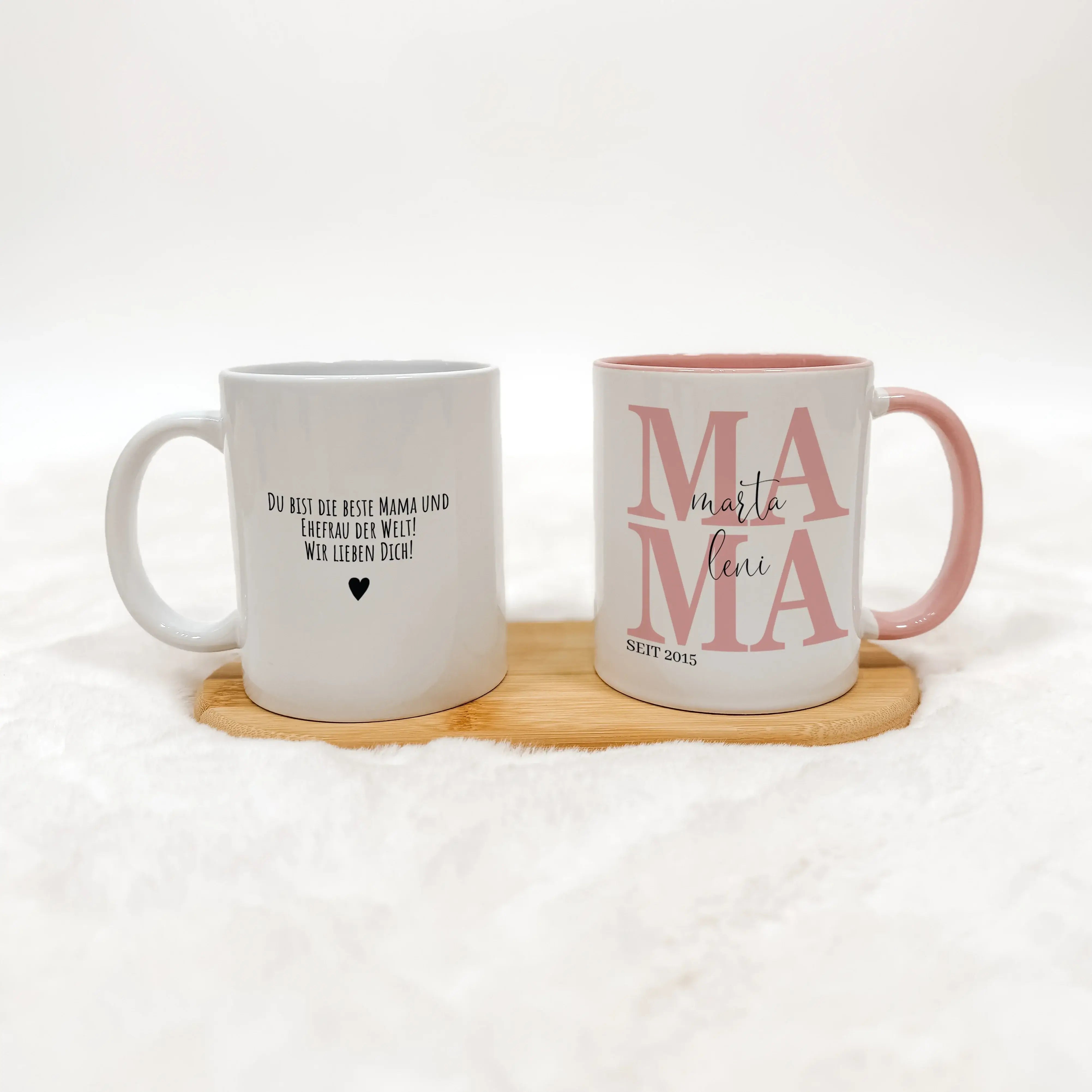 Tasse Mama seit - Keramik Tasse - famprints - Entdecke die perfekte Tasse für jede Mama – ein liebevolles Geschenk, das Freude und Emotionen vereint. Mit der personalisierten Keramik Tasse „Mama seit“ bringst du nicht nur ein Lächeln auf ihr Gesicht, sond