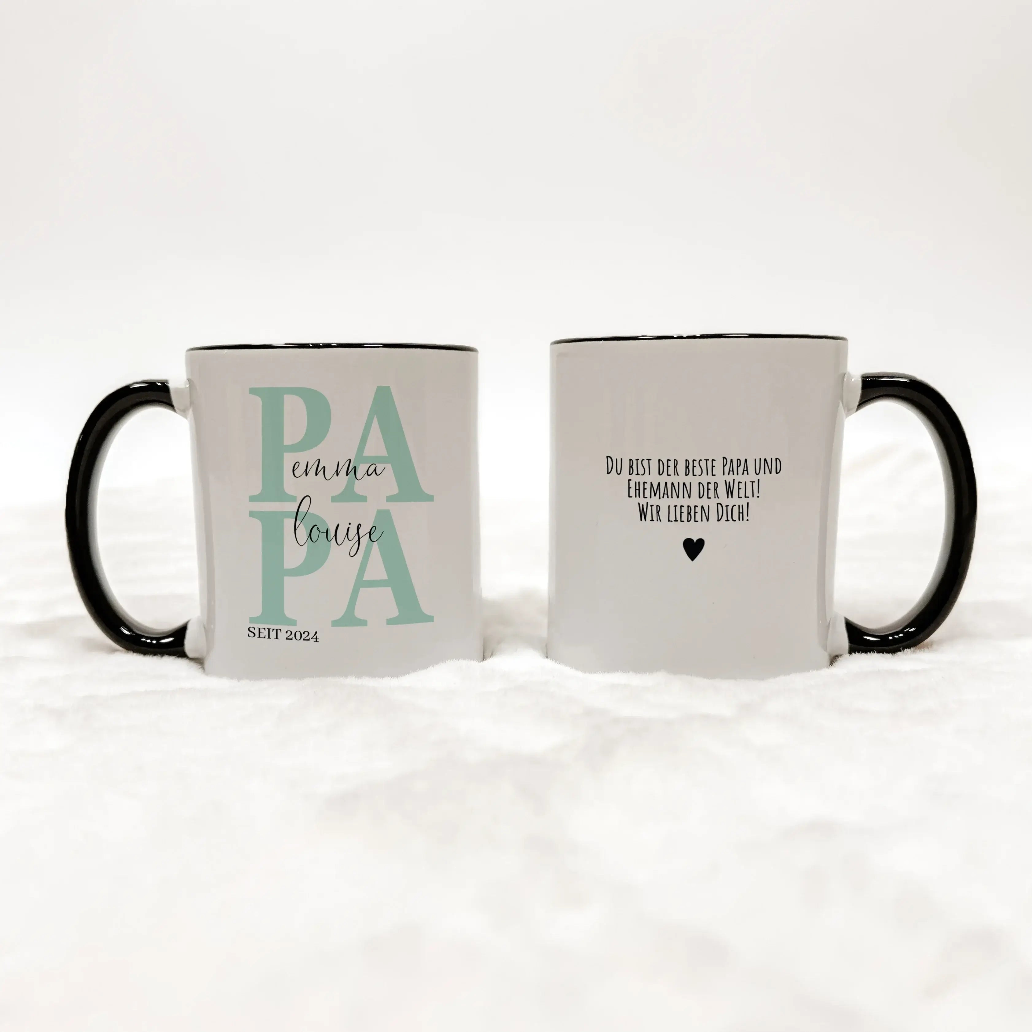 Tasse Papa seit - Keramik Tasse - famprints - Entdecke die Tasse Papa seit – das perfekte Geschenk, um Väter zu feiern und ihnen ein Lächeln ins Gesicht zu zaubern. Mit dieser personalisierten Keramik-Tasse, die Platz für die Namen der Kinder und das Jahr