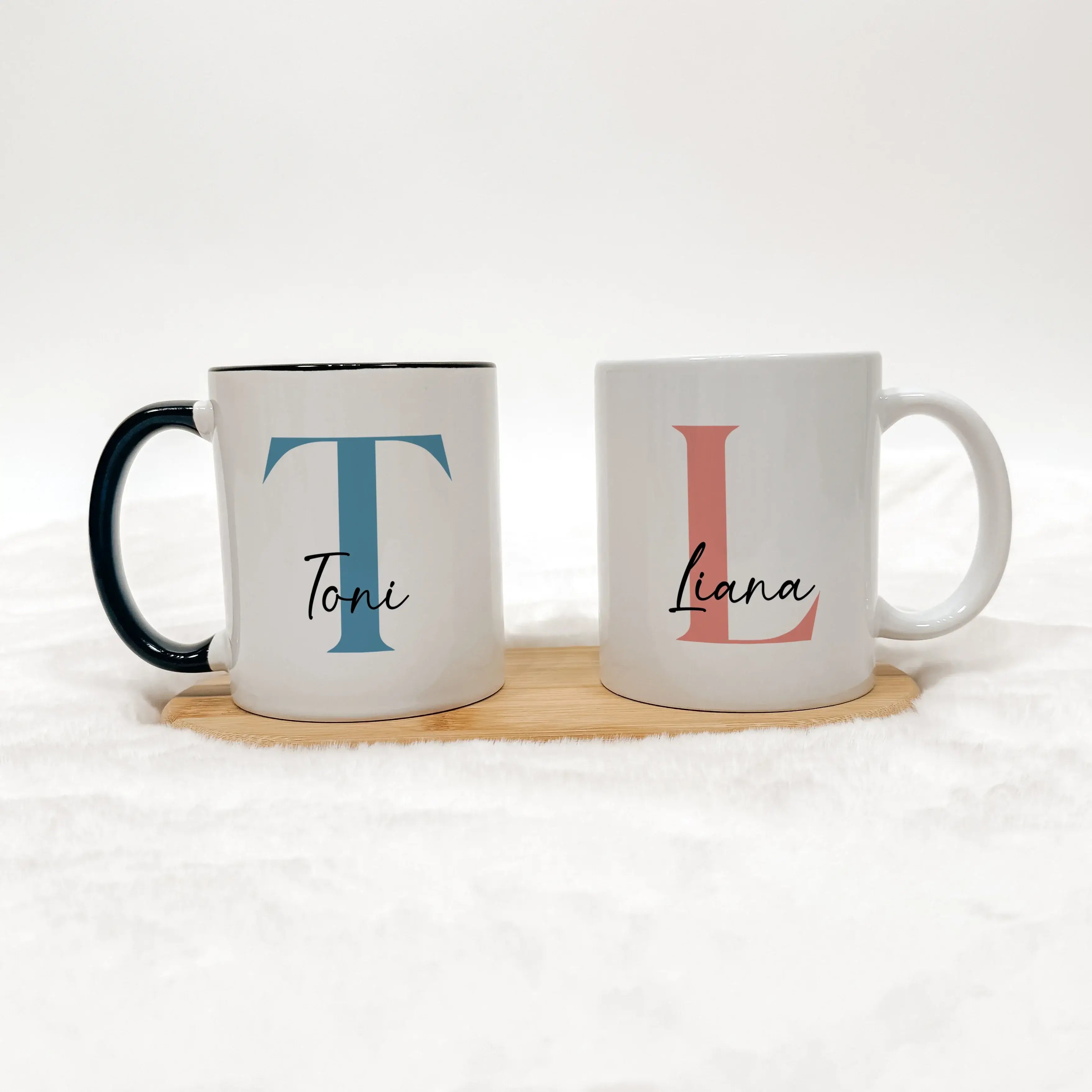 Tasse mit Namen + Initial - Keramik Tasse - famprints - Entdecke unsere Tasse mit Namen + Initial – das perfekte personalisierte Geschenk für dich oder deine Liebsten! Diese hochwertige Tasse bietet dir die Möglichkeit, sie mit deinem Wunsch-Initial und N
