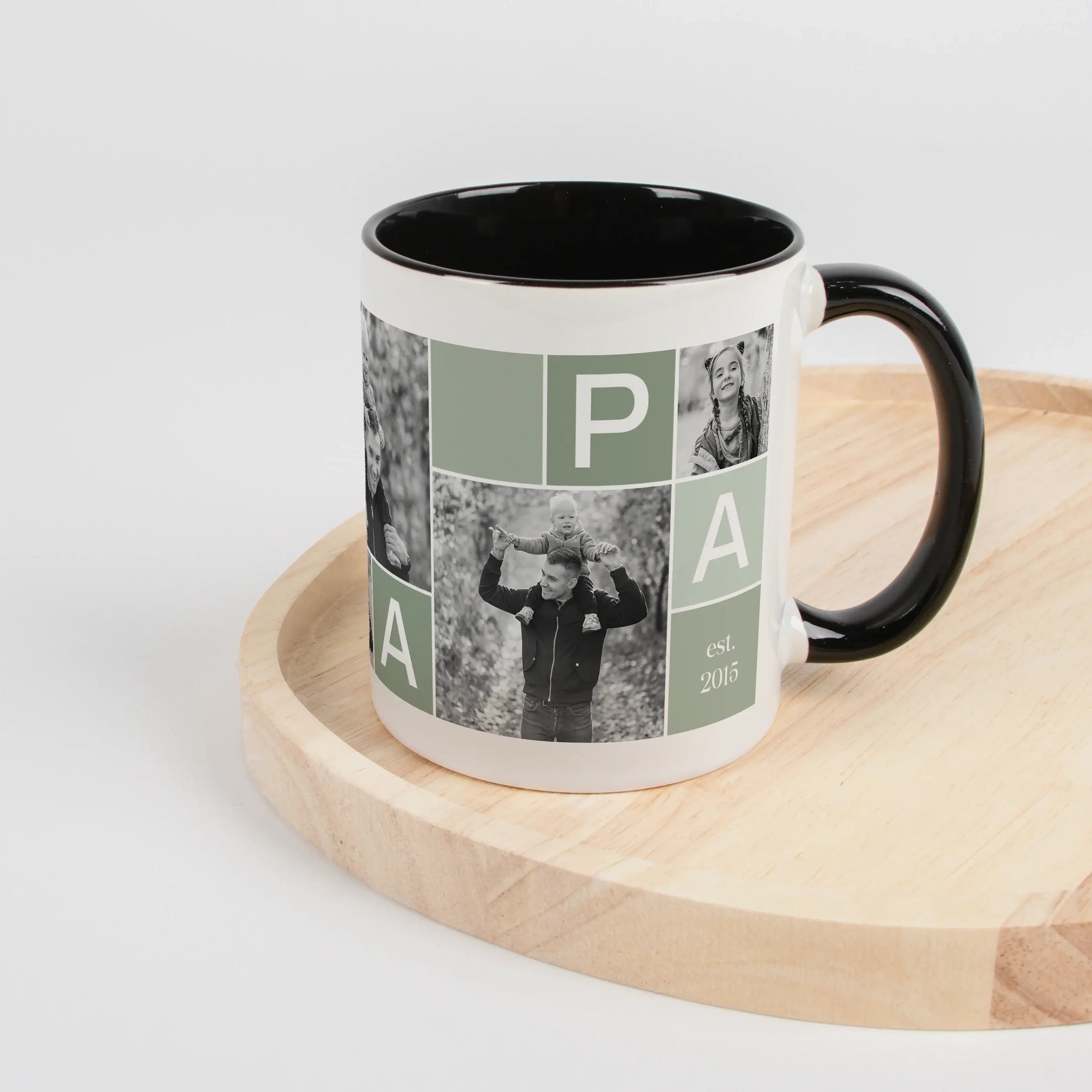 Fototasse Papa-Keramik Tasse-famprints-Die Fototasse Papa von famprints macht aus einer einfachen Tasse ein persönliches Lieblingsstück für jeden Tag. Du gestaltest deine individuelle Tasse für Papa ganz einfach selbst und kombinierst fünf eigene Fotos mi