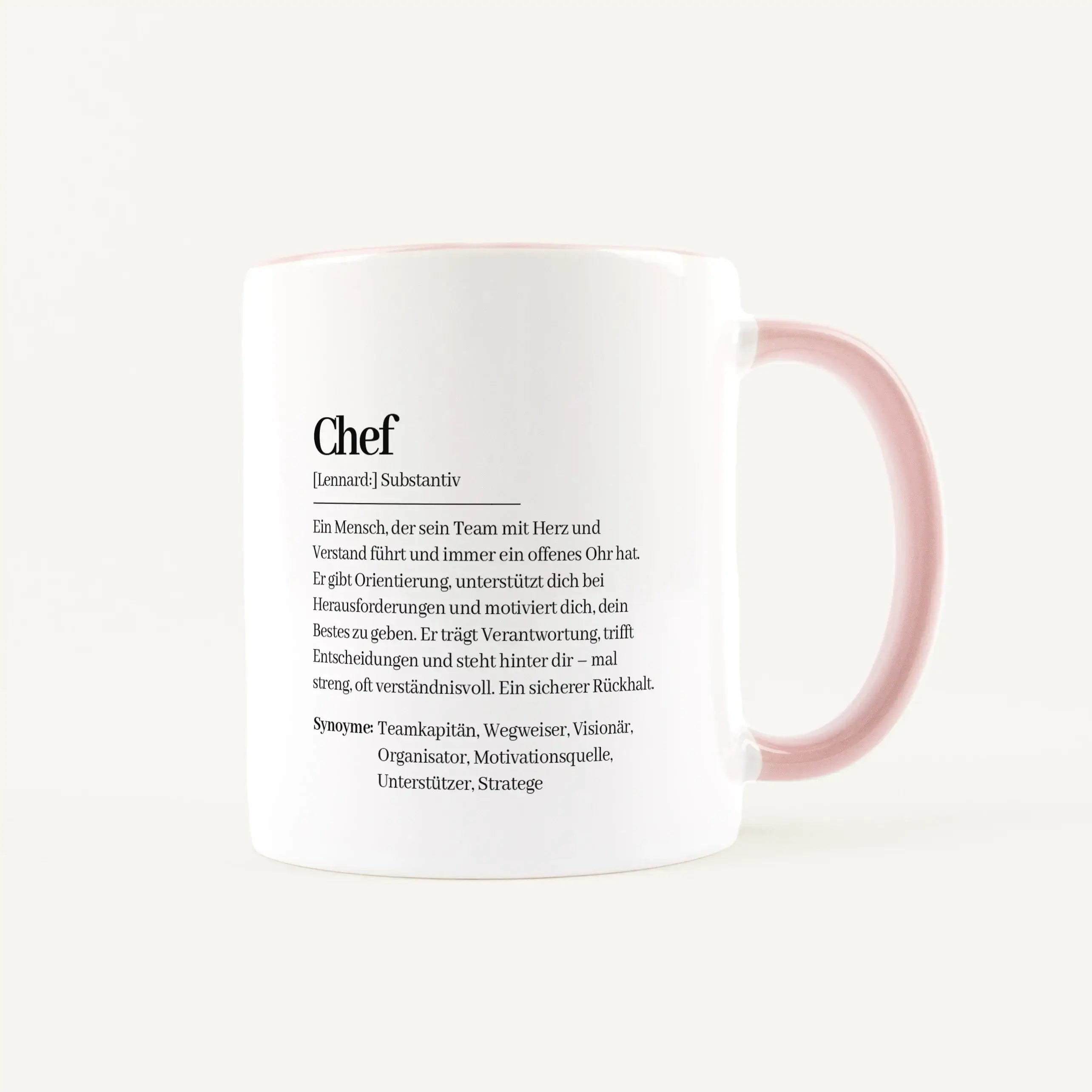 Tasse Definition Chef-Keramik Tasse-famprints-Die Tasse Definition Chef ist eine persönliche Geschenkidee für alle, die ihrem Chef auf besondere Weise Danke sagen möchten. Das Design im liebevollen Duden Stil verbindet eine charmante Definition mit deiner