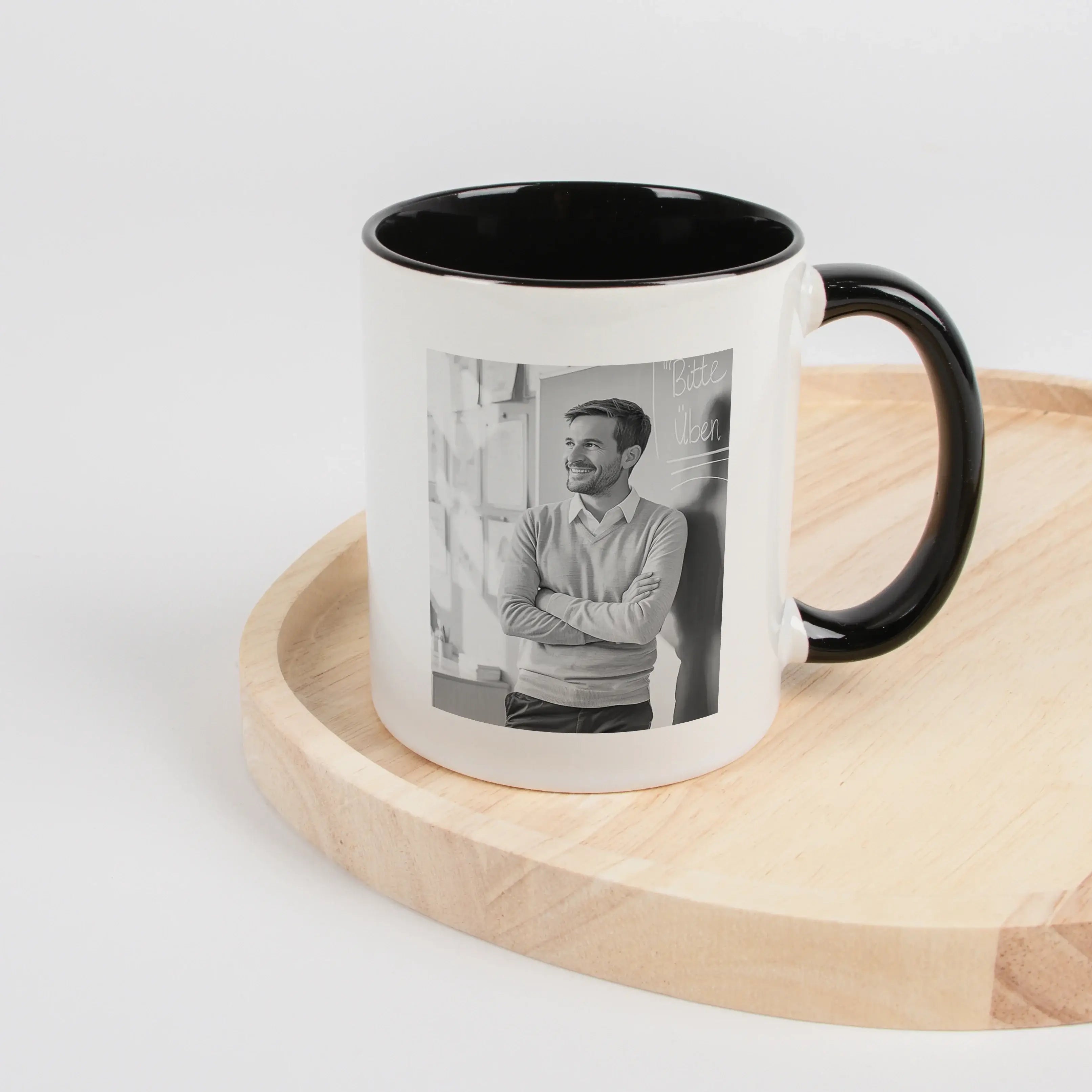 Tasse Definition Lehrer-Keramik Tasse-famprints-Tasse Definition Lehrer – ein persönliches Geschenk, das von Herzen kommt. Diese Tasse verbindet eine liebevolle Definition im Duden Stil mit deiner eigenen Note und macht daraus ein Geschenk, das im Schulal