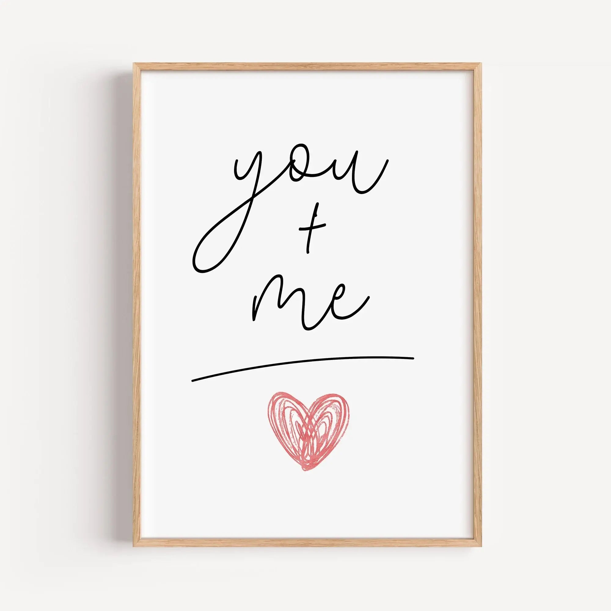 Poster 'You and me'-famprints-Poster-Auf dem 'you and me' Poster findest du in schwarzer Handschrift den Schriftzug 'you+me' mit einem handgemalten Herz. Du und ich ergibt Liebe lautet die Gleichung! Das minimalistische Paar Poster erhältst du bei uns in