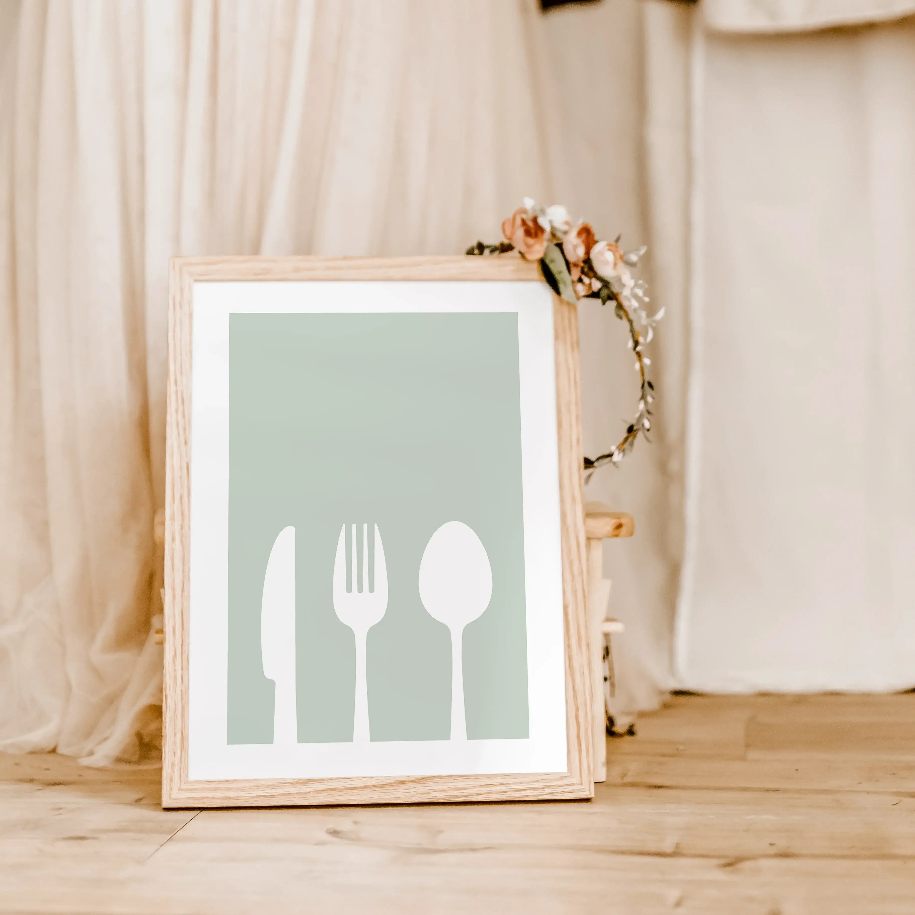 Küchenposter 'Besteck'-famprints-Poster-Ein Küchenposter ist eine einfache aber effektive Art, deine Küchenwand zu dekorieren. Das Küchenposter 'Besteck' ist eine hervorragende Möglichkeit, deinen Kochbereich stilvoller und auffälliger zu gestalten. Unser