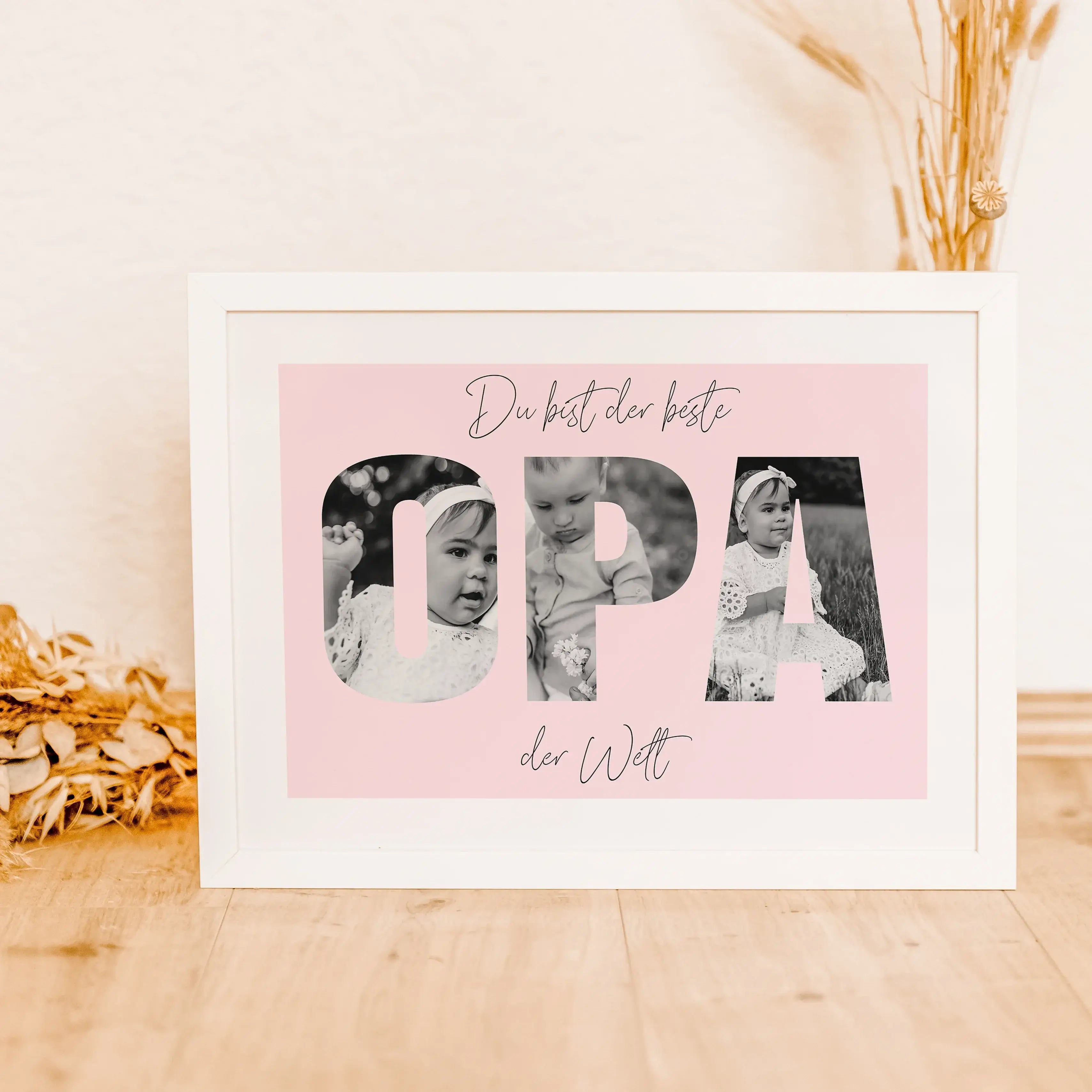 Bester Opa Poster-Personalisiertes Poster-famprints-Das Bester Opa Poster ist das perfekte Geschenk für deinen lieben Opa. Mit der Möglichkeit, persönliche Fotos hinter dem Schriftzug "OPA" zu platzieren, wird dieses Poster zu einem einzigartigen Erinneru
