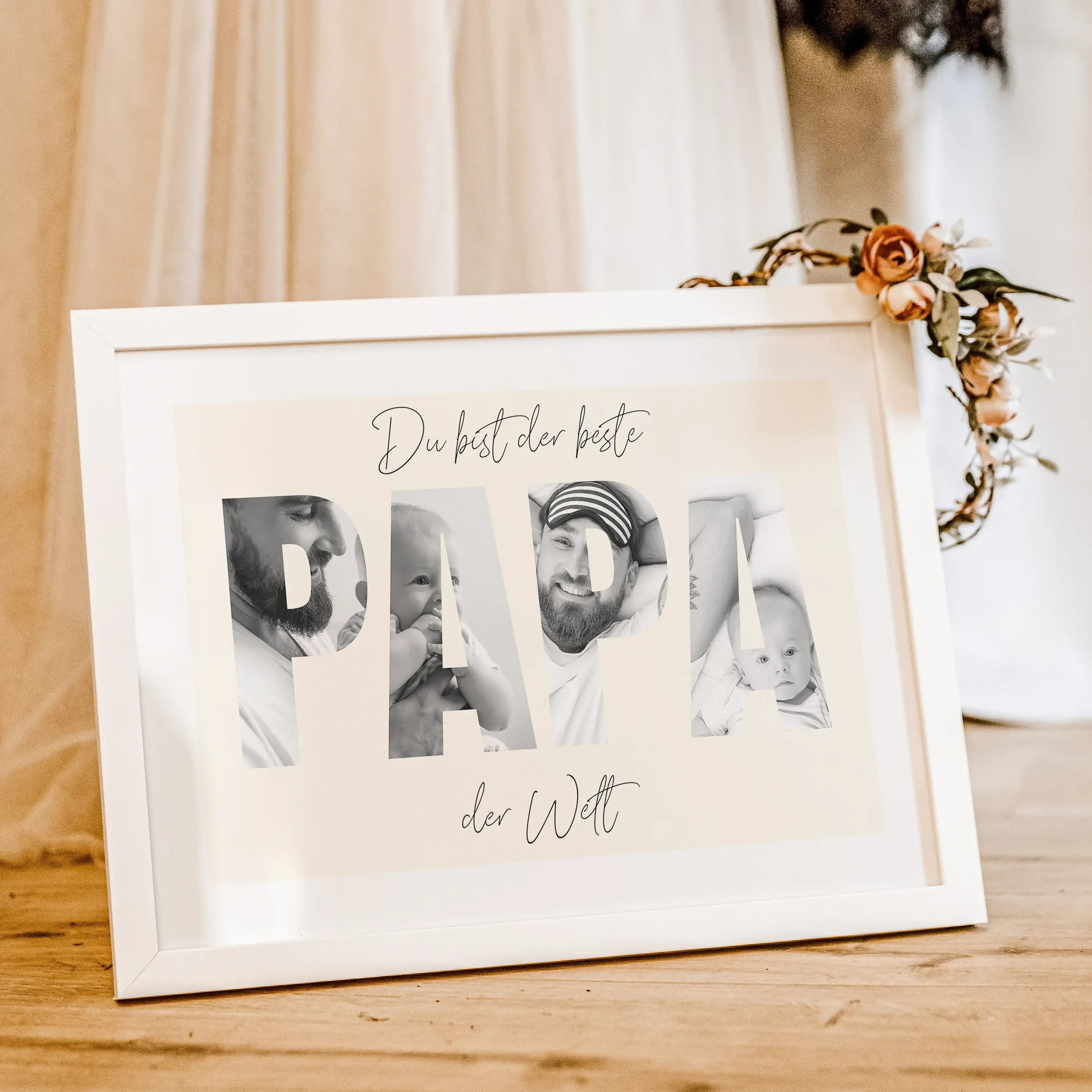 Bester Papa Poster-famprints-Personalisiertes Poster-Unser “Bester Papa Poster” ist das ideale Geschenk für den wichtigsten Mann in deinem Leben. Mit der Möglichkeit, persönliche Fotos hinter die Buchstaben "Papa" zu platzieren, wird dieses Poster zu eine