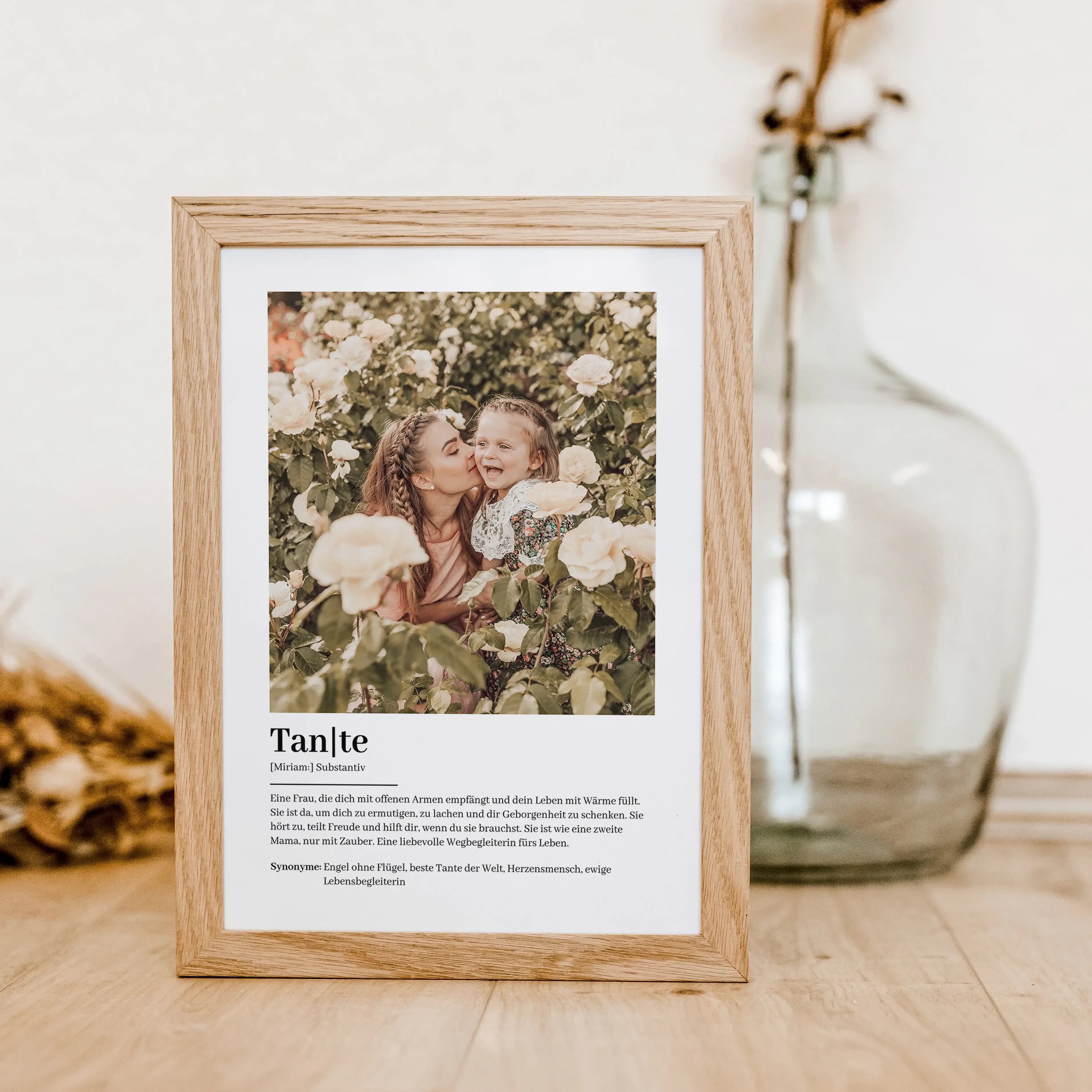 Tante Definition Poster mit Foto-famprints-Personalisiertes Poster-Suchst du nach einem einzigartigen Geschenk für deine Tante? Unser Tante Definition Poster mit Foto ist die perfekte Wahl! Dieses liebevoll gestaltete Poster zeigt auf besondere Weise, wie