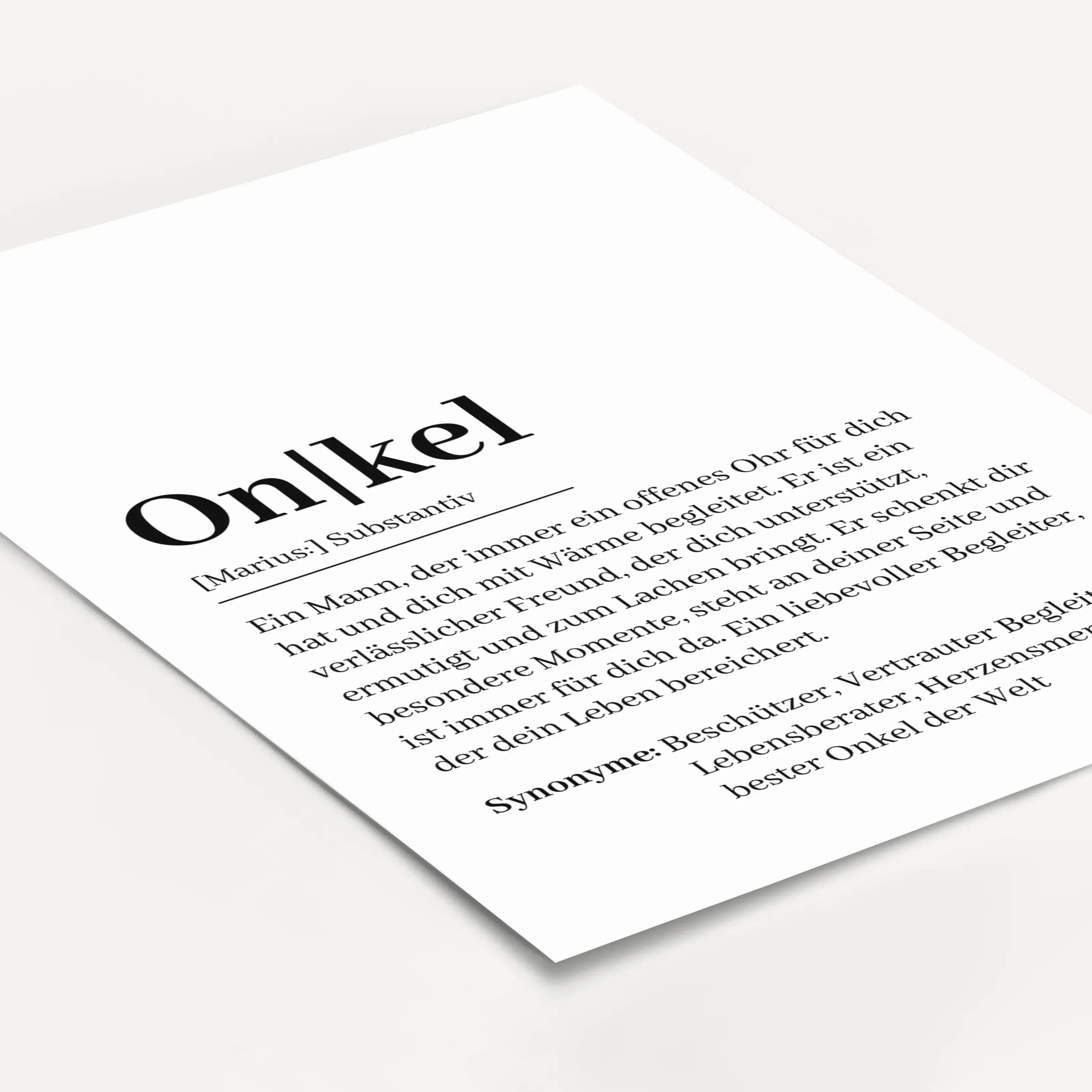 Onkel Definition Poster-famprints-Personalisiertes Poster-Suchst du nach einem einzigartigen Geschenk für deinen Onkel? Unser Onkel Definition Poster ist die perfekte Wahl! Dieses liebevoll gestaltete Poster zeigt auf besondere Weise, wie ein Onkel wirkli
