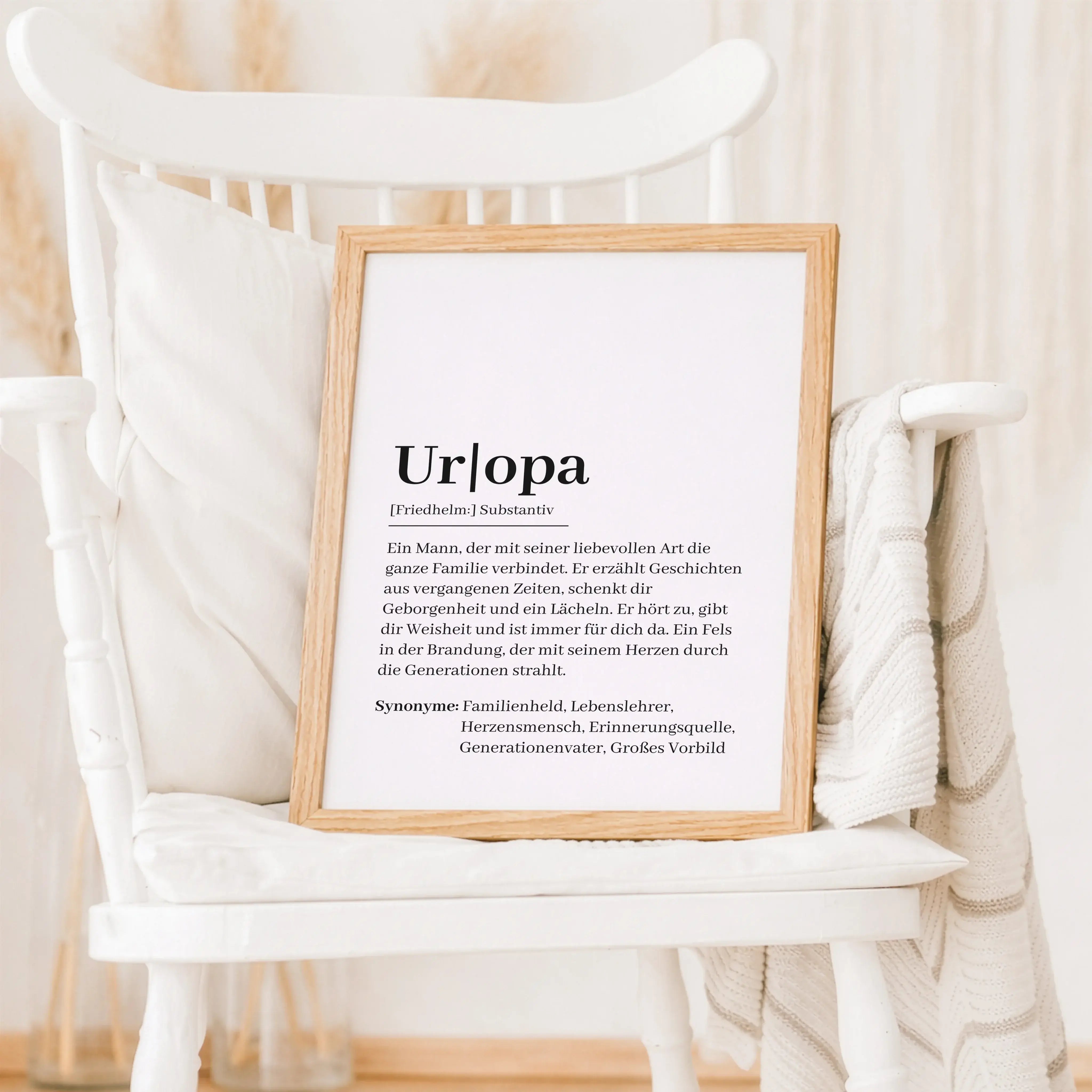 Uropa Definition Poster-Personalisiertes Poster-famprints-Das Uropa Definition Poster von famprints ist ein persönliches Geschenk für Menschen, die ihrem Uropa auf besondere Weise Danke sagen möchten. Das Design greift die Bedeutung eines Uropas als Mitte