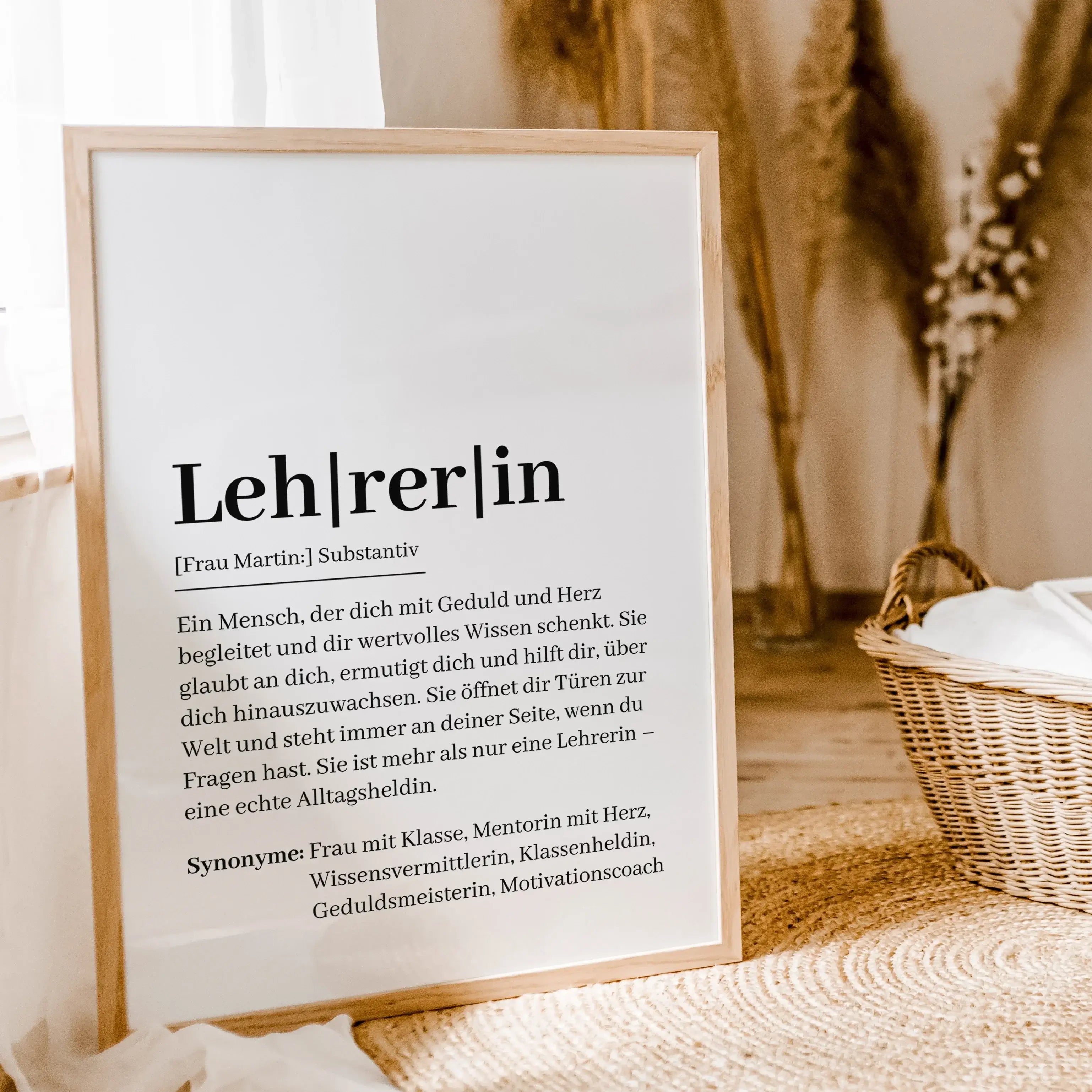 Lehrerin Definition Poster-Personalisiertes Poster-famprints-Suchst du nach einem besonderen Geschenk für deine Lehrerin? Unser Lehrerin Definition Poster ist die perfekte Wahl! Dieses liebevoll gestaltete Poster beschreibt auf einzigartige Weise, wie ein
