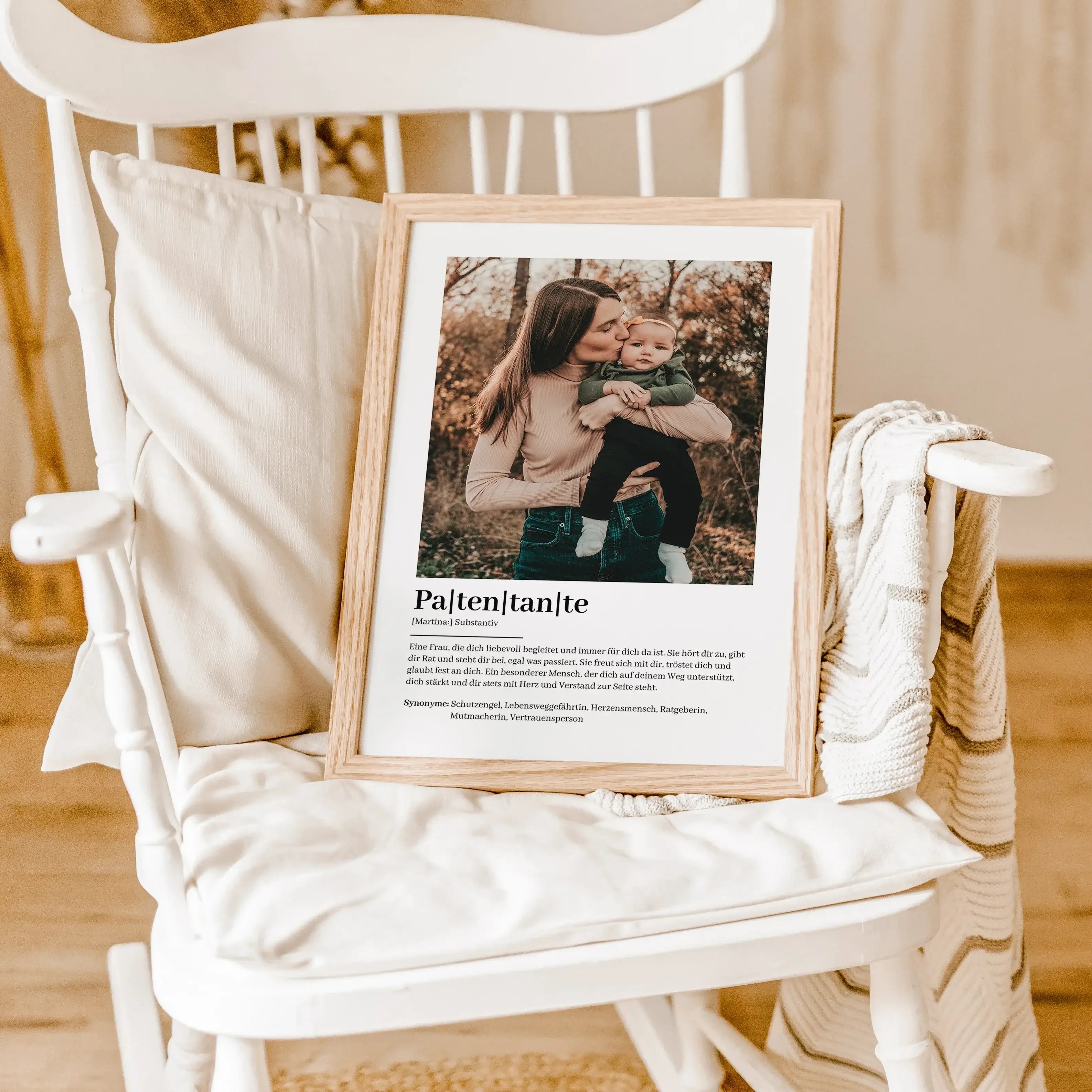 Patentante Definition Poster mit Foto-Personalisiertes Poster-famprints-Suchst du nach einem besonderen Geschenk für deine Patentante? Unser Patentante Definition Poster mit Foto ist die perfekte Wahl! Dieses liebevoll gestaltete Poster zeigt auf einzigar