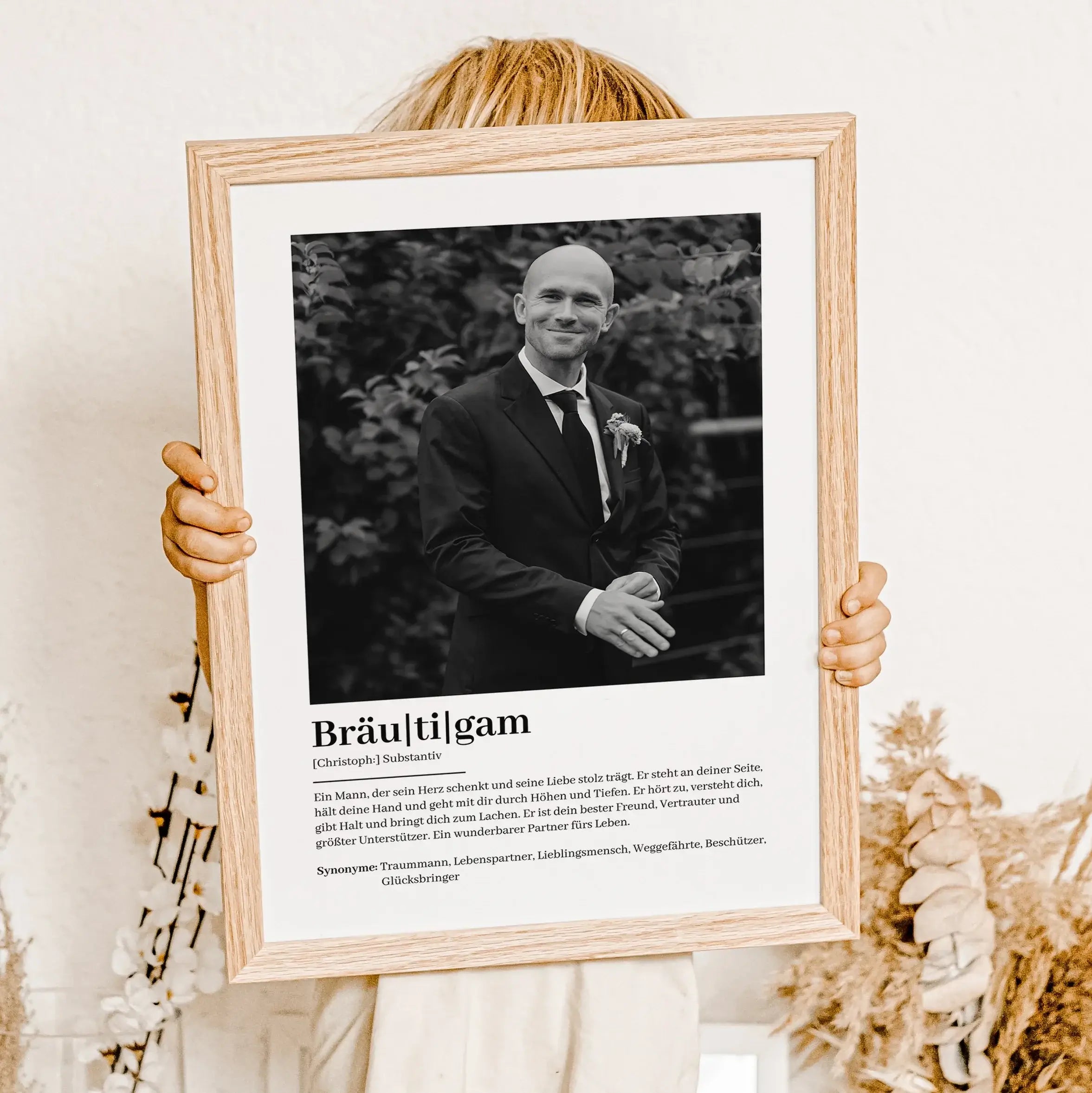 Bräutigam Definition Poster mit Foto-Personalisiertes Poster-famprints-Suchst du nach einem einzigartigen Geschenk für den Bräutigam? Unser Bräutigam Definition Poster mit Foto ist die perfekte Wahl! Dieses liebevoll gestaltete Poster zeigt auf kreative W
