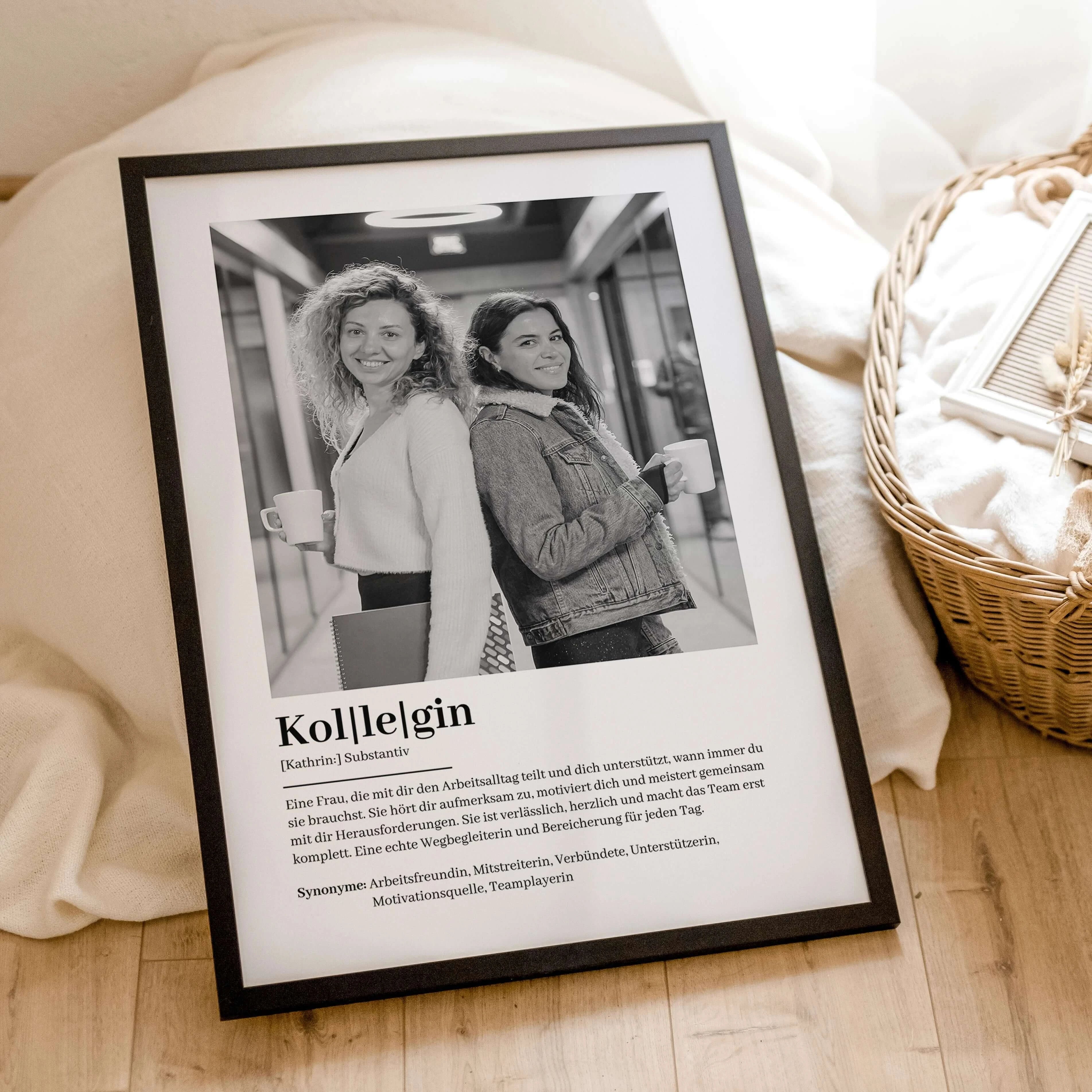 Kollegin Definition Poster mit Foto-Personalisiertes Poster-famprints-Das Kollegin Definition Poster mit Foto ist das perfekte personalisierte Geschenk für deine Kollegin. Dieses liebevoll gestaltete Poster zeigt auf einzigartige Weise, wie besonders dein