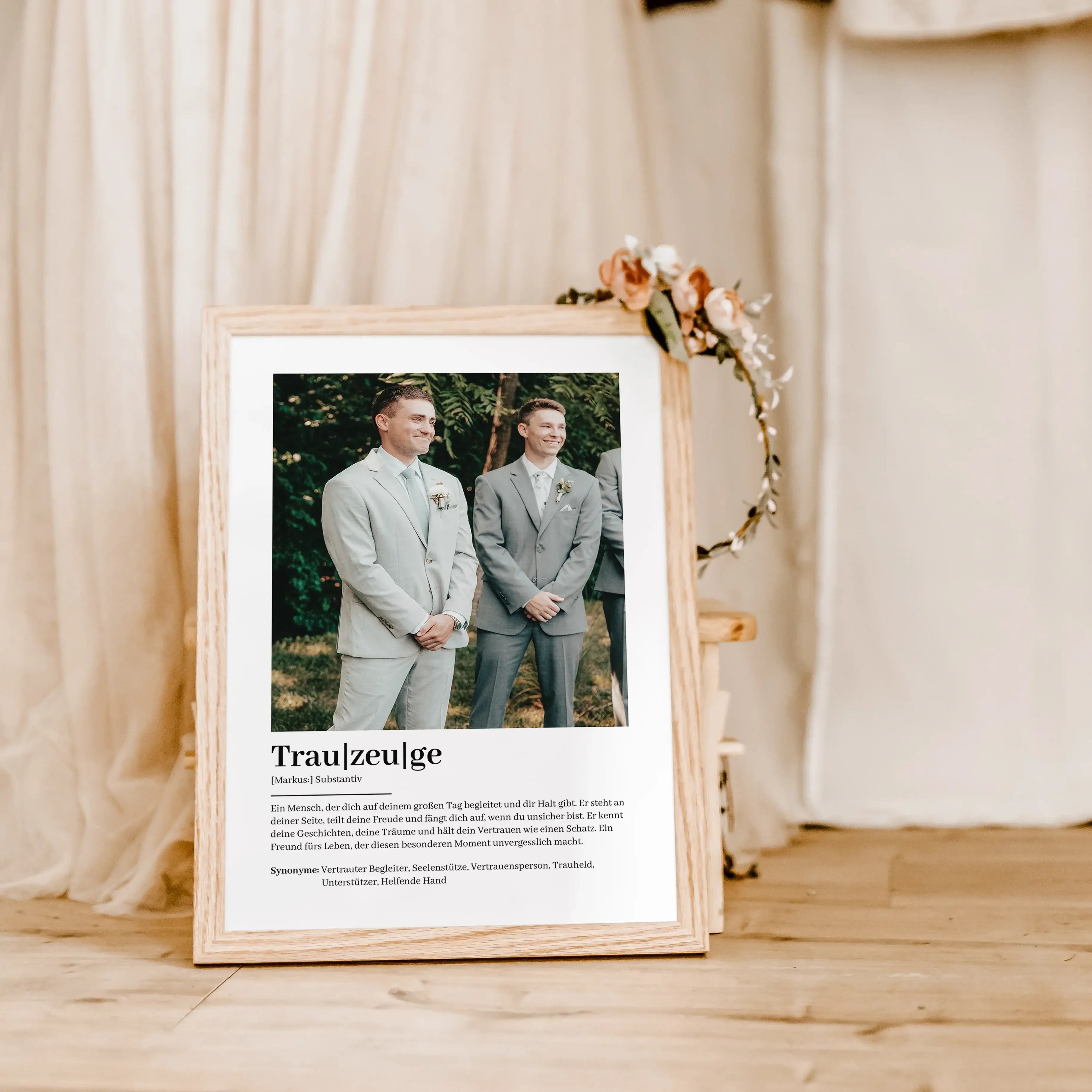 Trauzeuge Definition Poster mit Foto-Personalisiertes Poster-famprints-Suchst du nach einem besonderen Geschenk für deinen Trauzeugen? Unser Trauzeuge Definition Poster mit Foto ist die perfekte Wahl! Dieses liebevoll gestaltete Poster zeigt auf einzigart