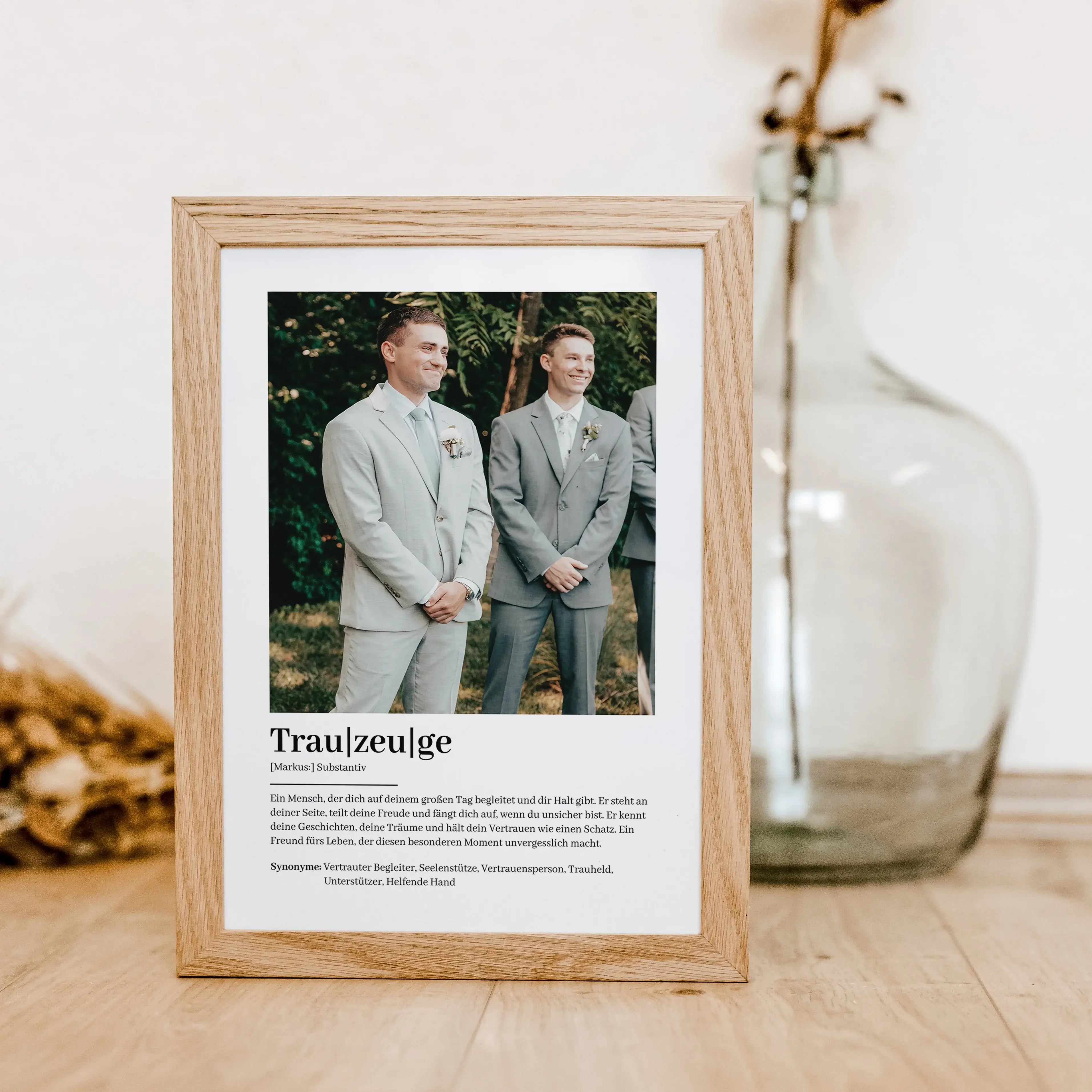 Trauzeuge Definition Poster mit Foto-Personalisiertes Poster-famprints-Suchst du nach einem besonderen Geschenk für deinen Trauzeugen? Unser Trauzeuge Definition Poster mit Foto ist die perfekte Wahl! Dieses liebevoll gestaltete Poster zeigt auf einzigart