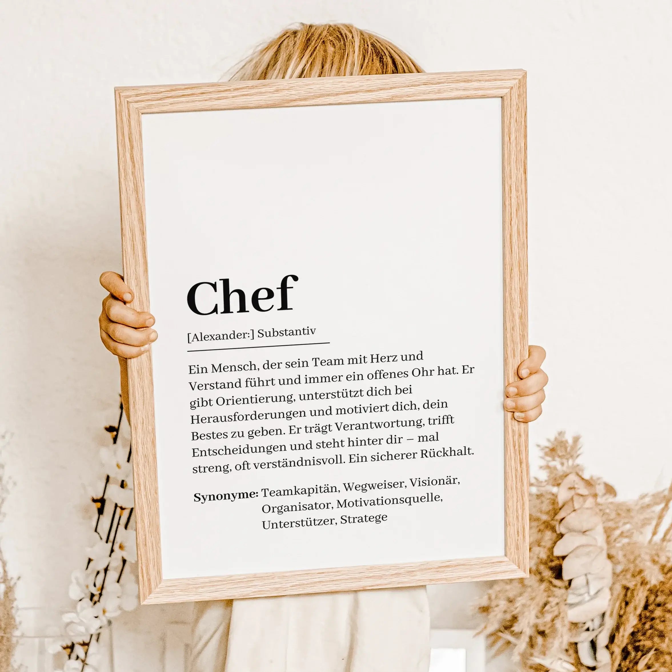 Chef Definition Poster-Personalisiertes Poster-famprints-Suchst du ein besonderes Geschenk für deinen Chef? Unser Chef Definition Poster ist die perfekte Wahl! Dieses liebevoll gestaltete Poster zeigt auf humorvolle und wertschätzende Weise, wie ein echte