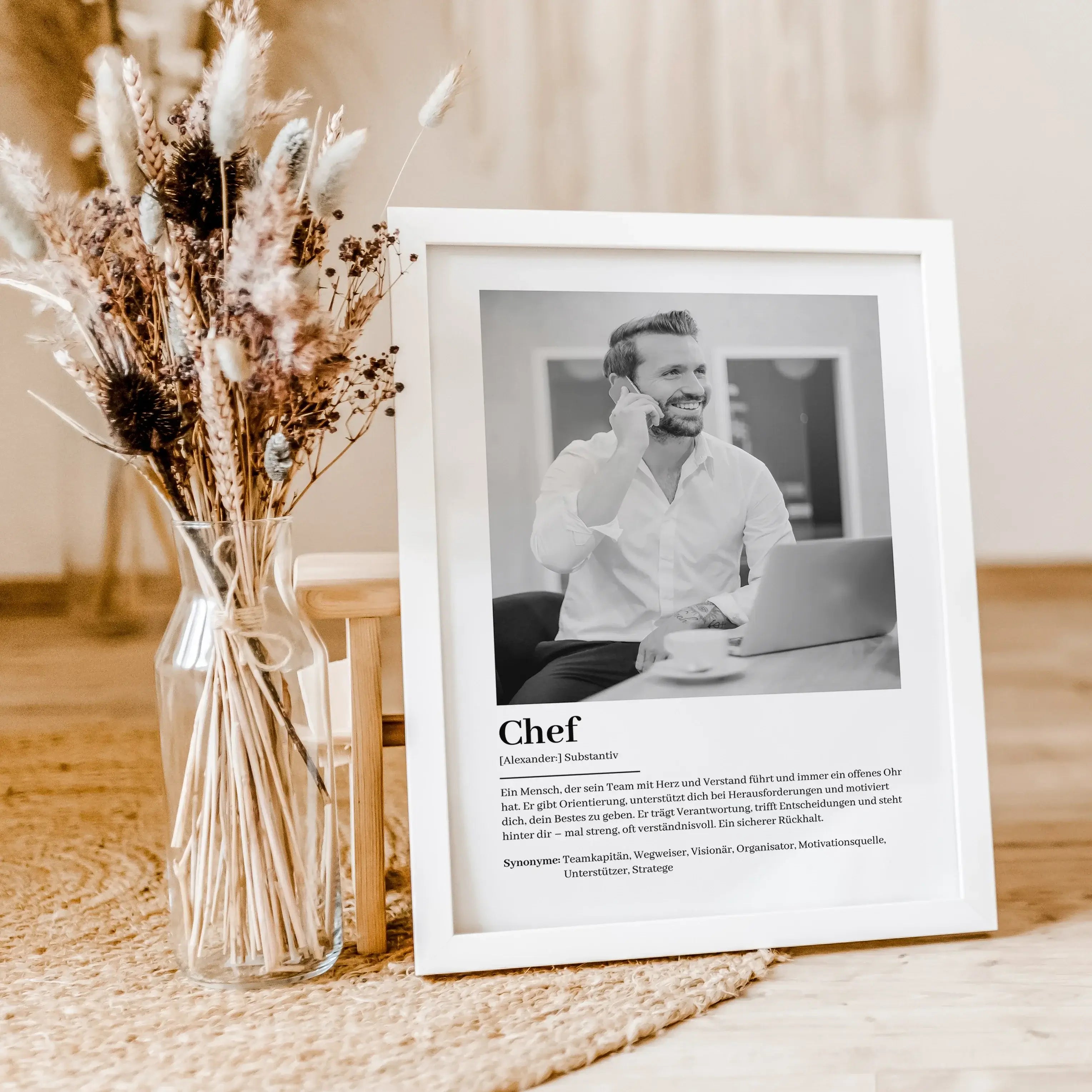 Chef Definition Poster mit Foto-Personalisiertes Poster-famprints-Suchst du nach einem einzigartigen Geschenk für deinen Chef? Unser Chef Definition Poster mit Foto ist die perfekte Wahl! Dieses liebevoll gestaltete Poster zeigt auf humorvolle und wertsch